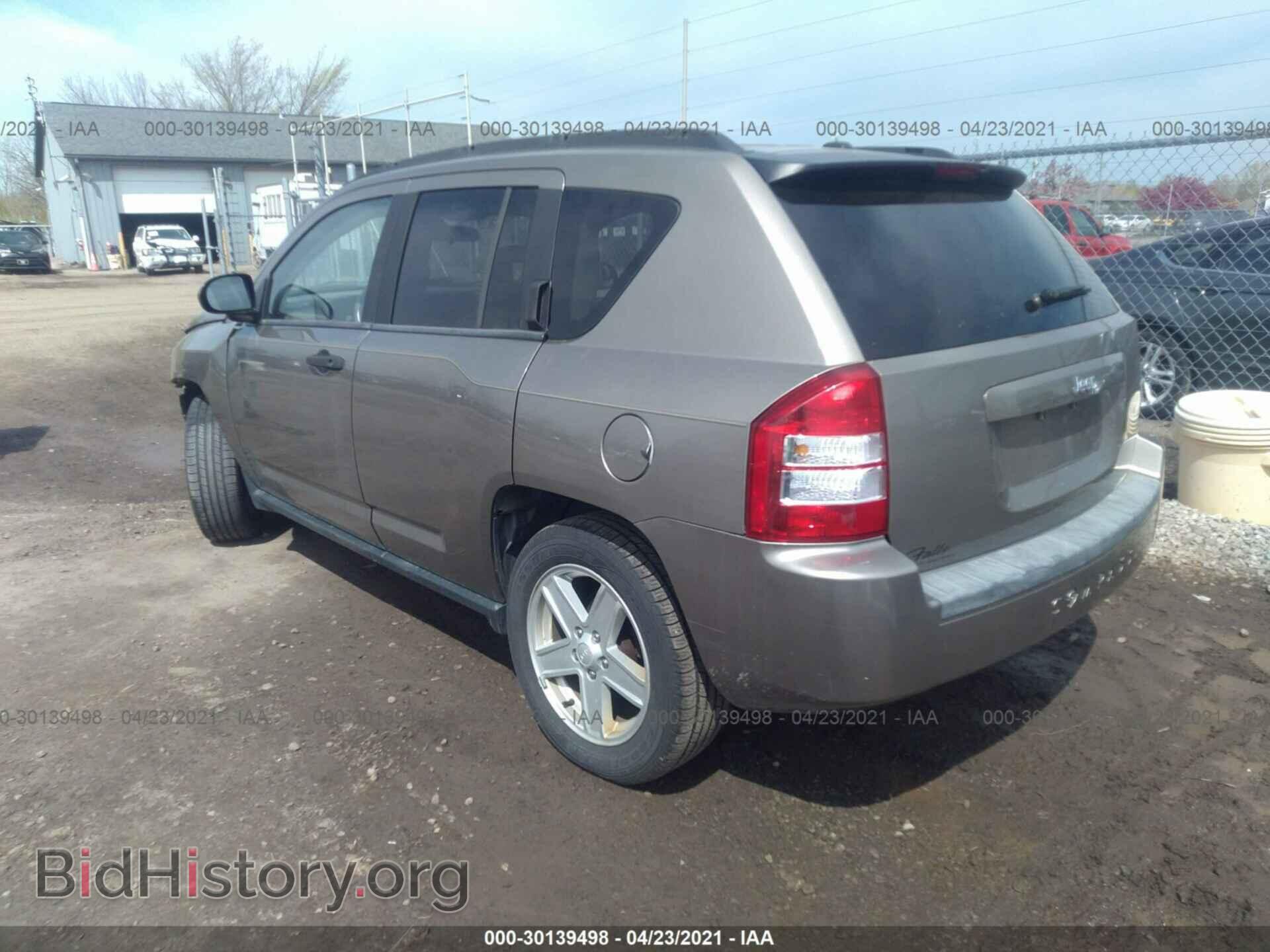 2007 JEEP COMPASS - VIN: 1J8FT47W97D156519 - Фото 3