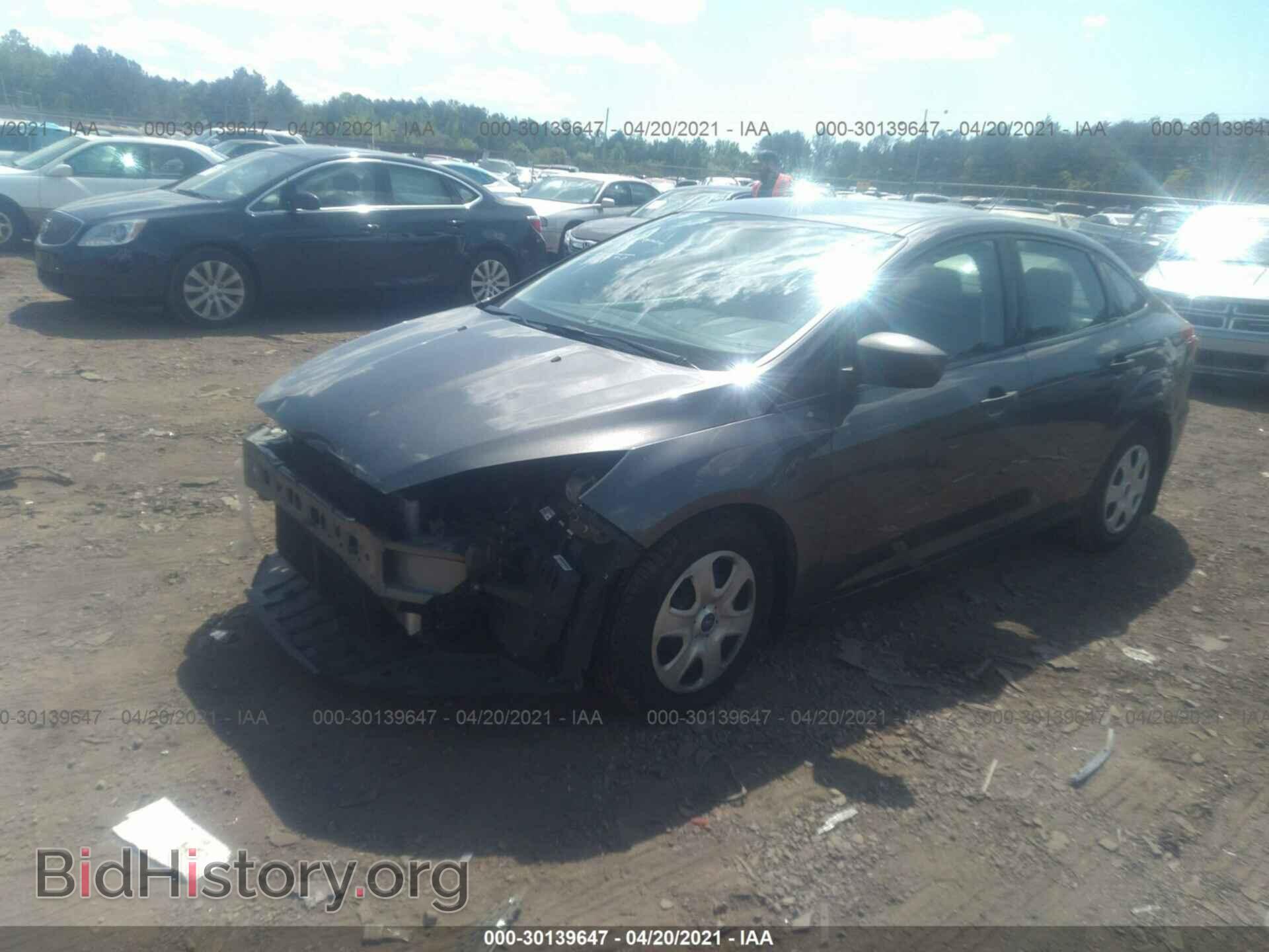 2017 FORD FOCUS - VIN: 1FADP3E2XHL234302 - Photo 2