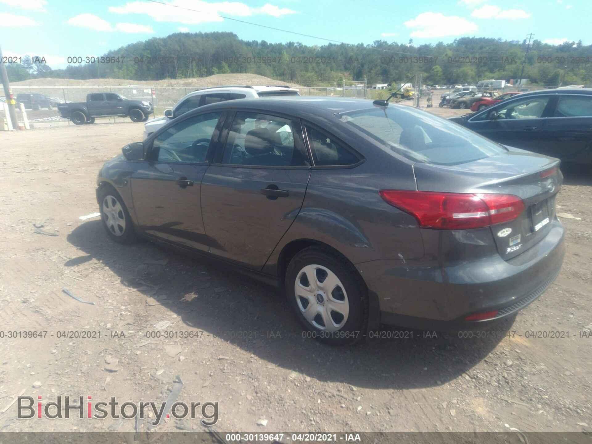2017 FORD FOCUS - VIN: 1FADP3E2XHL234302 - Photo 3