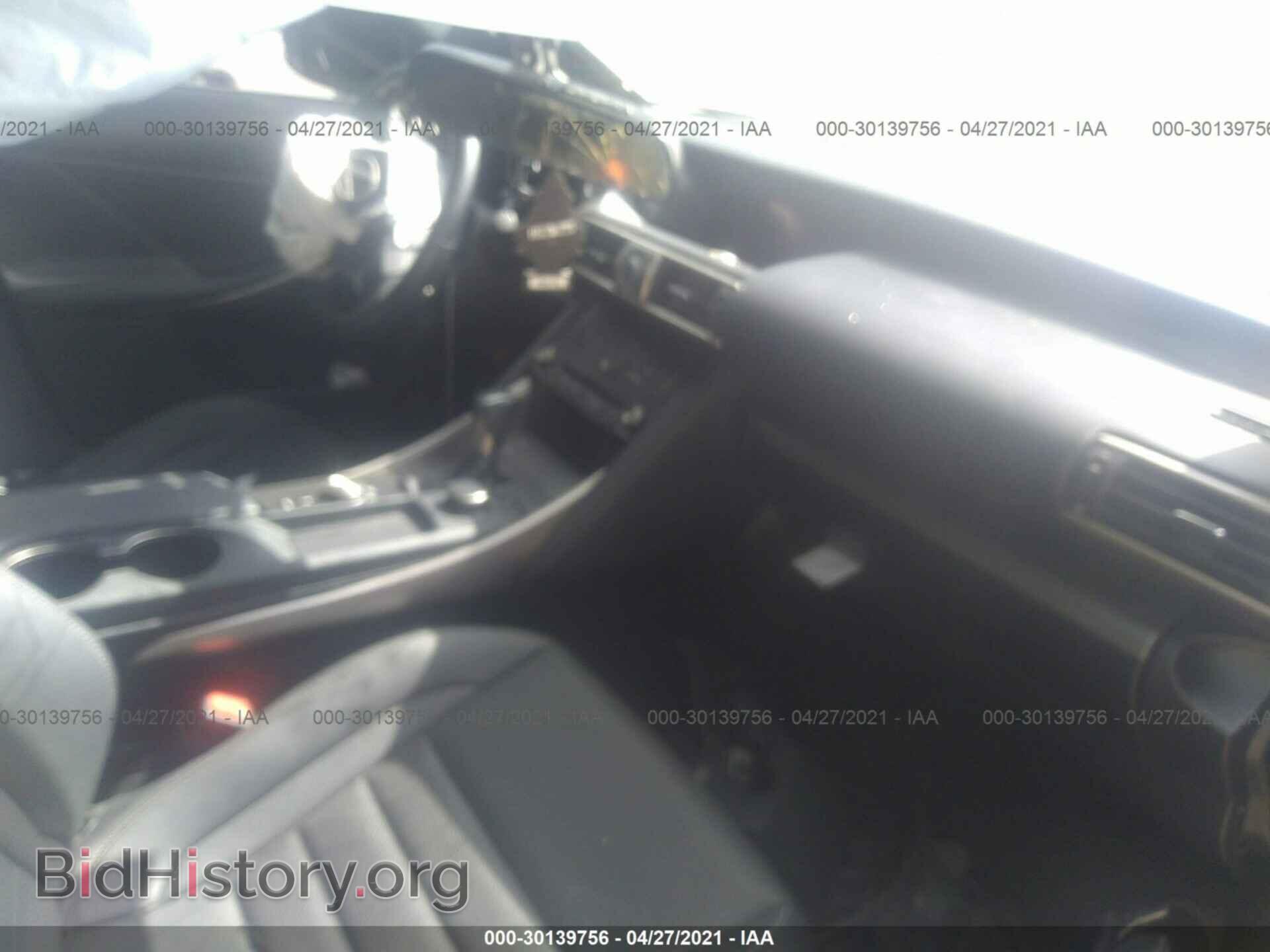 2017 LEXUS IS - VIN: JTHBA1D27H5048342 - Фото 5