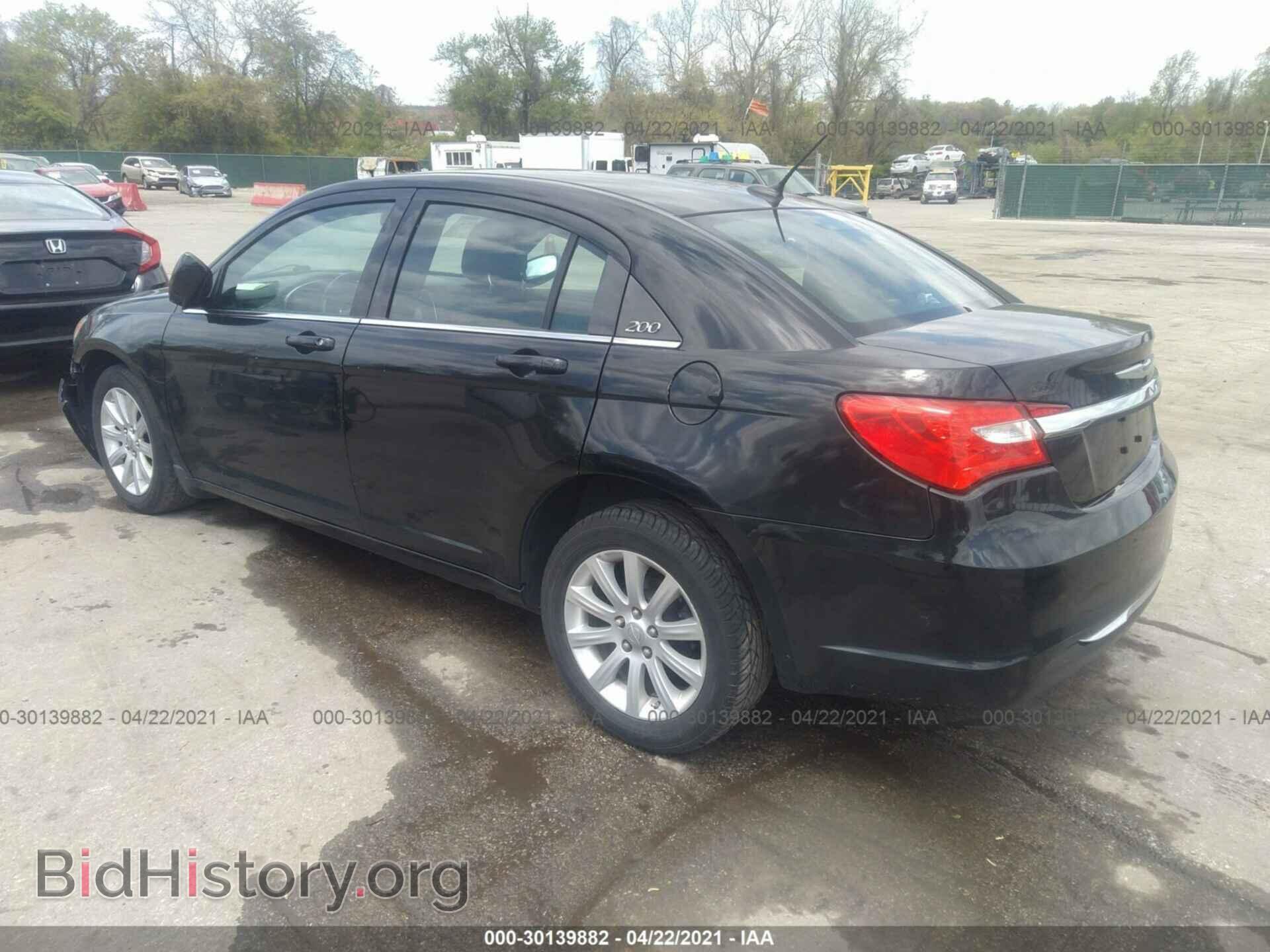 2012 CHRYSLER 200 - VIN: 1C3CCBBB1CN172936 - Фото 3