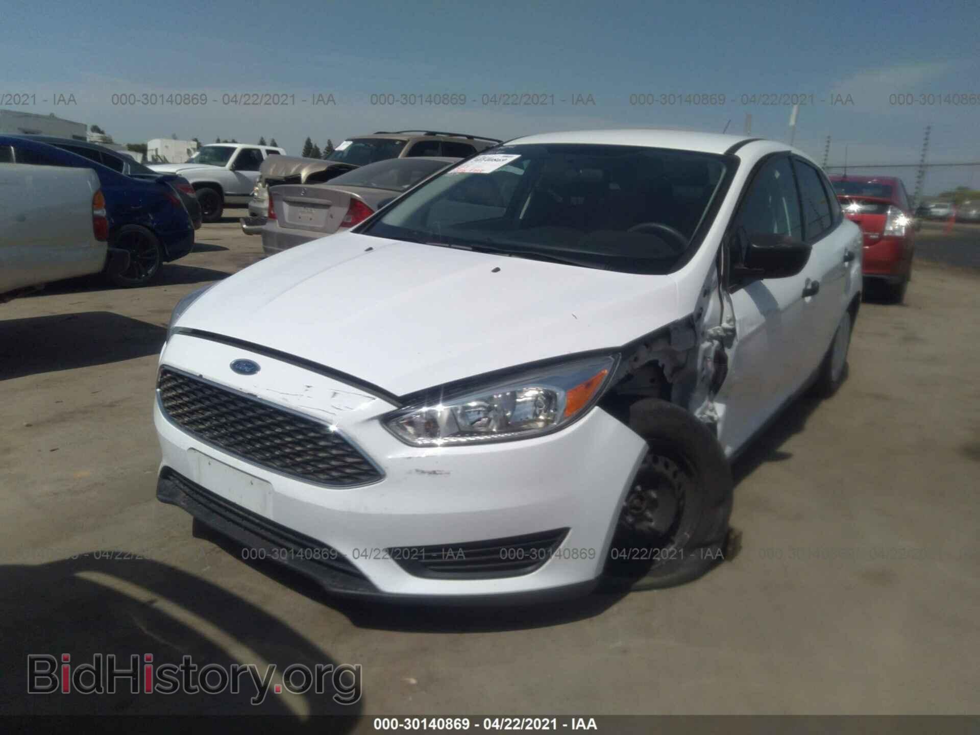 2016 FORD FOCUS - VIN: 1FADP3E27GL396077 - Фото 2