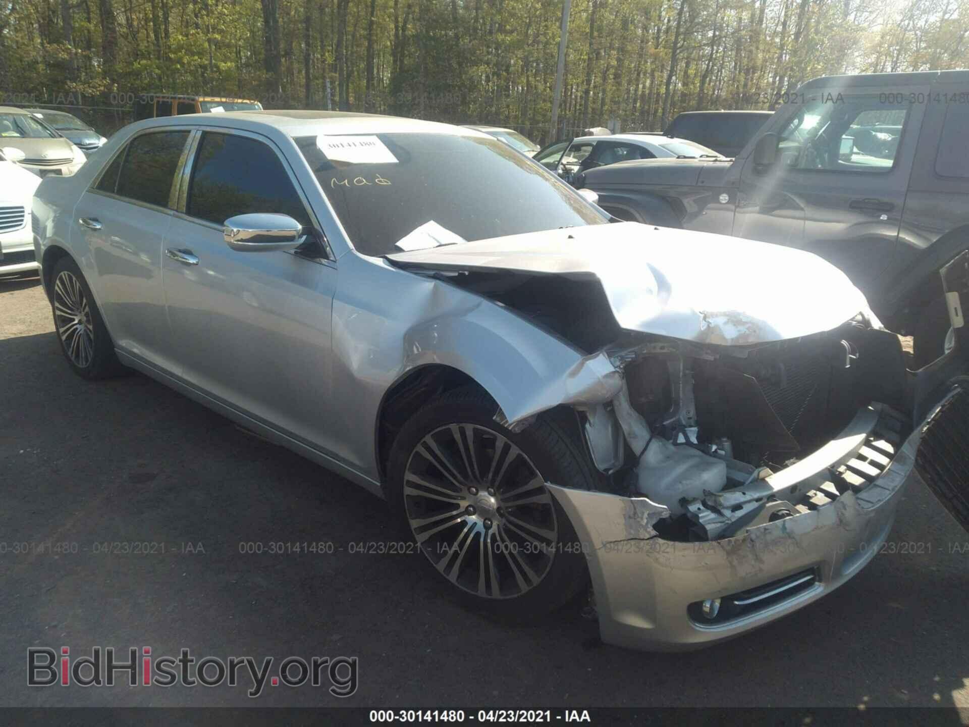 Фотография 2C3CCABG1CH167184 - CHRYSLER 300 2012