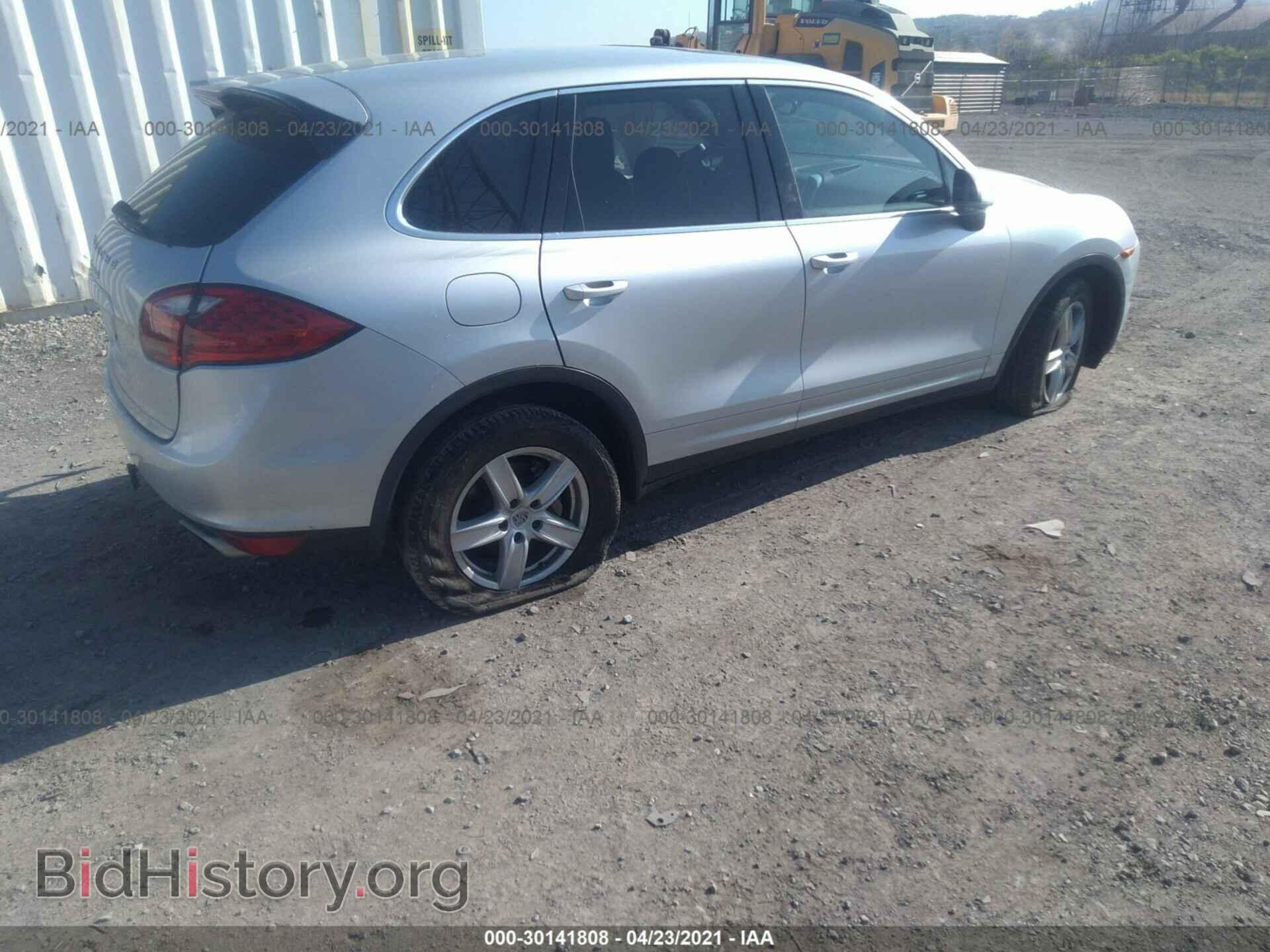 2011 PORSCHE CAYENNE - VIN: WP1AB2A28BLA43317 - Фото 4