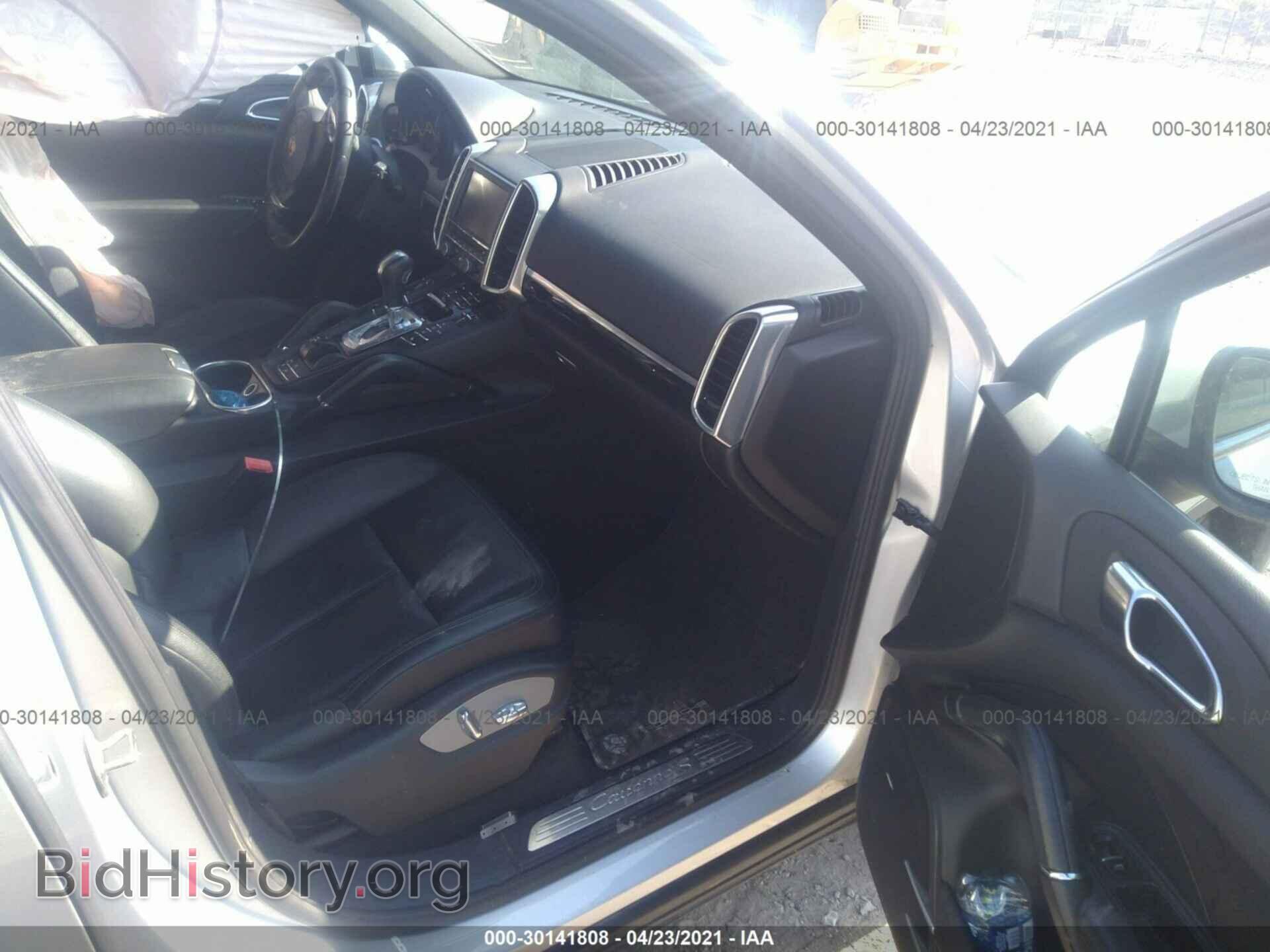 2011 PORSCHE CAYENNE - VIN: WP1AB2A28BLA43317 - Фото 5