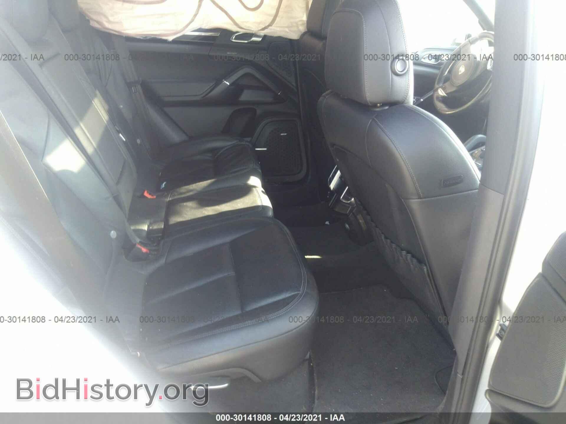 2011 PORSCHE CAYENNE - VIN: WP1AB2A28BLA43317 - Фото 8