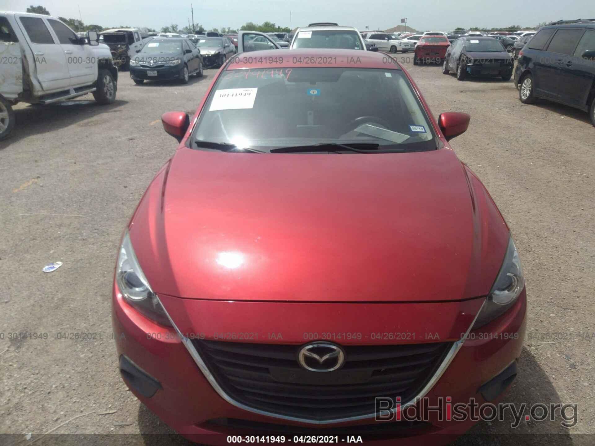 Report 3MZBM1U71FM225203 MAZDA MAZDA3 2015 RED Gasoline