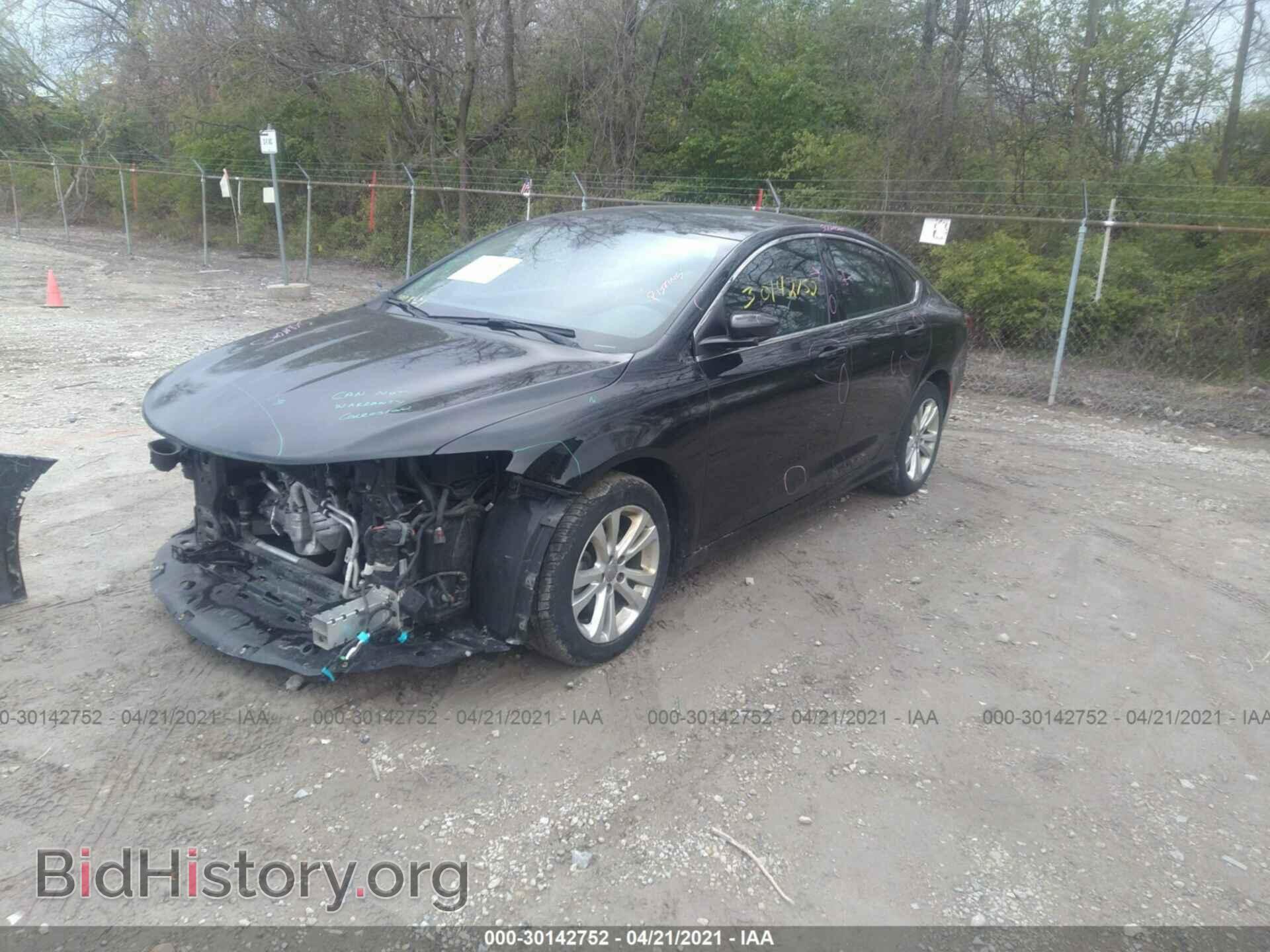 2015 CHRYSLER 200 - VIN: 1C3CCCABXFN616228 - Фото 2
