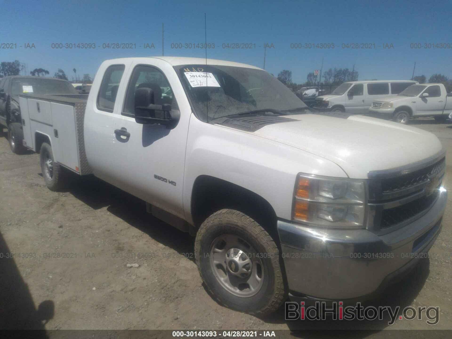 Photo 1GB2KVC87DZ204866 - CHEVROLET SILVERADO 2500HD 2013