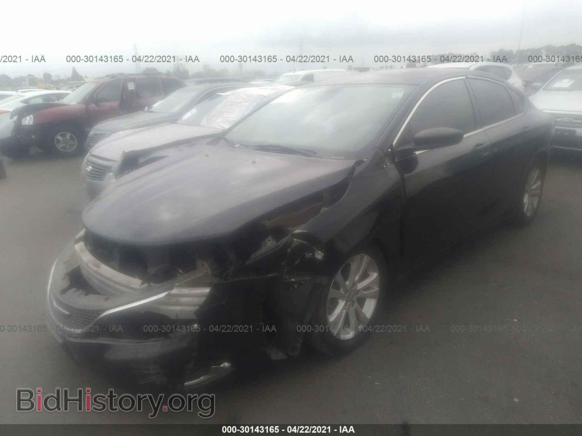 2015 CHRYSLER 200 - VIN: 1C3CCCABXFN671245 - Фото 2