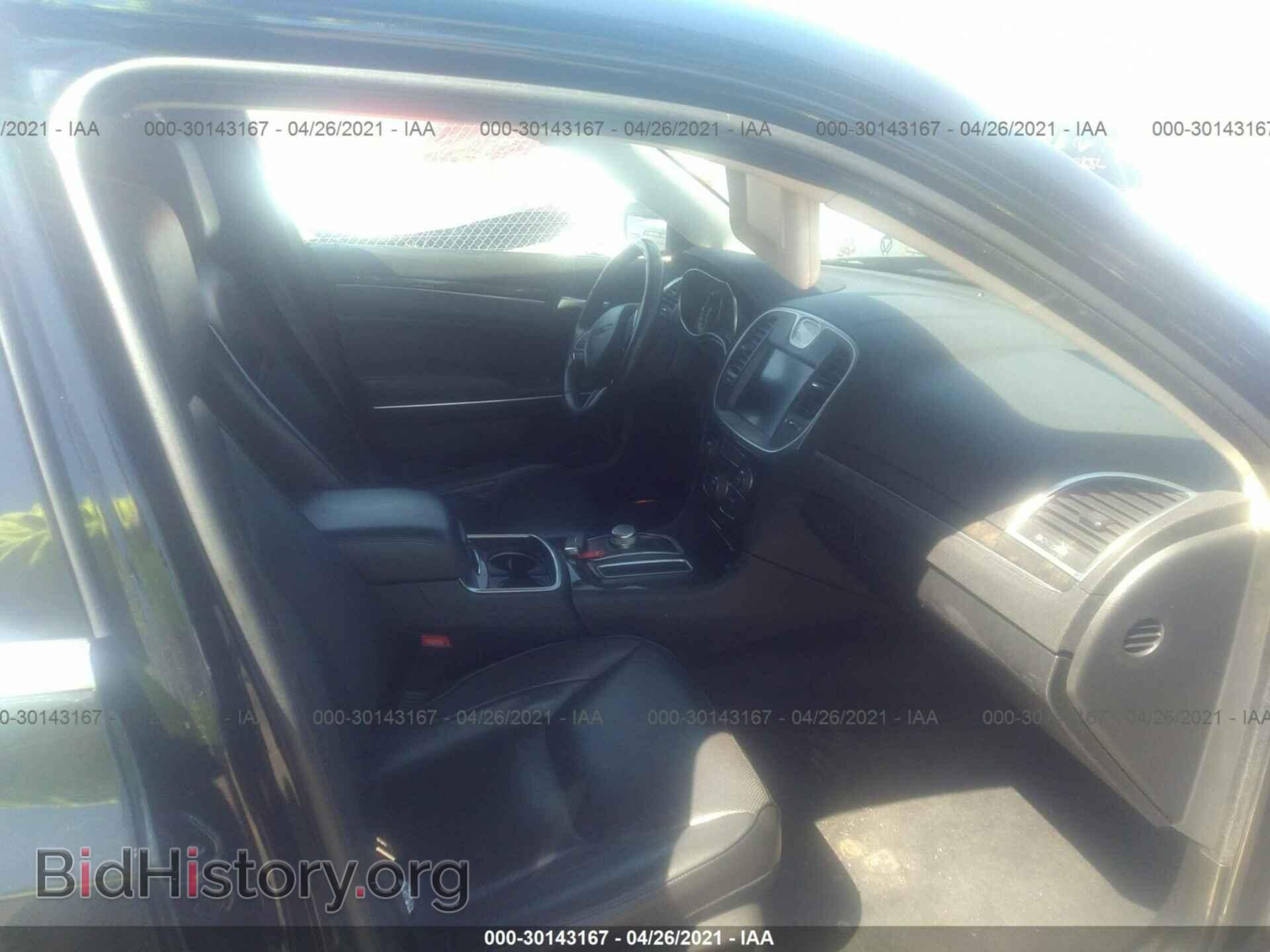 2016 CHRYSLER 300 - VIN: 2C3CCAKG2GH208489 - Фото 5