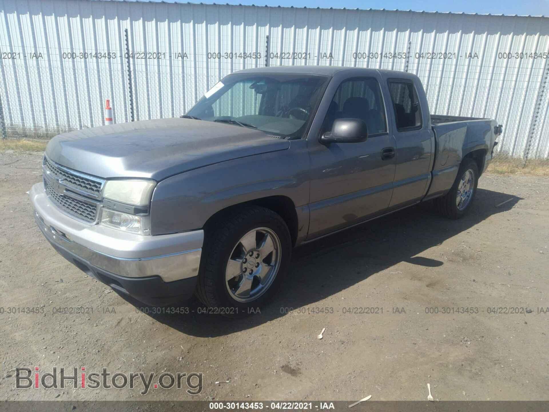2006 CHEVROLET SILVERADO 1500 - VIN: 2GCEC19Z961314070 - Фото 2