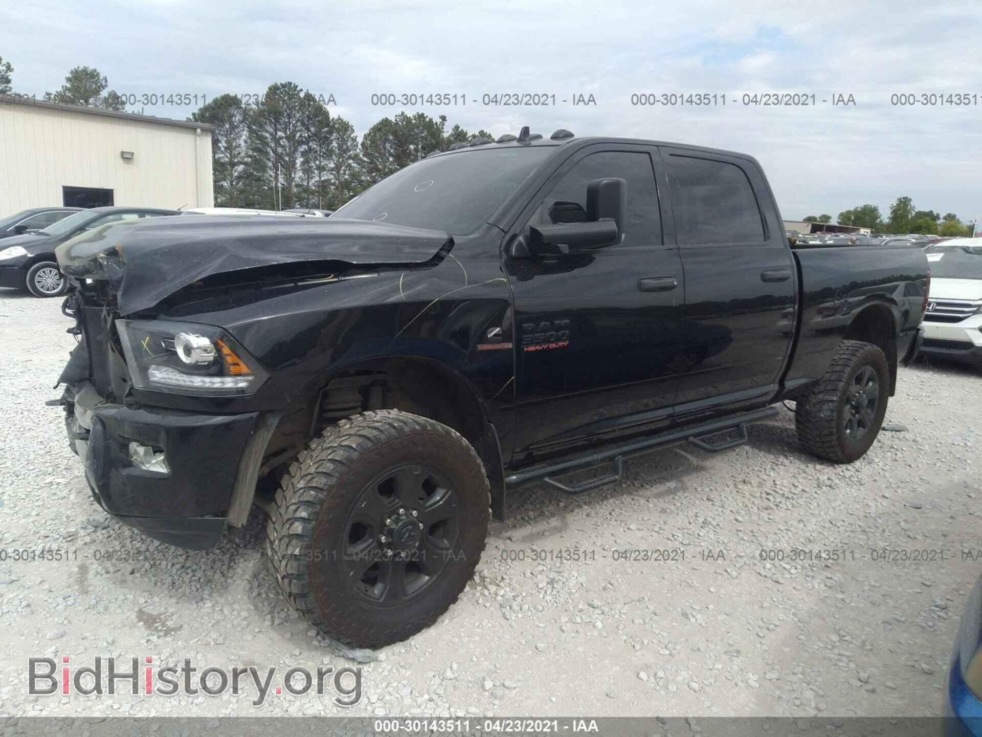 2015 RAM 2500 - VIN: 3C6UR5DL1FG528392 - Фото 2
