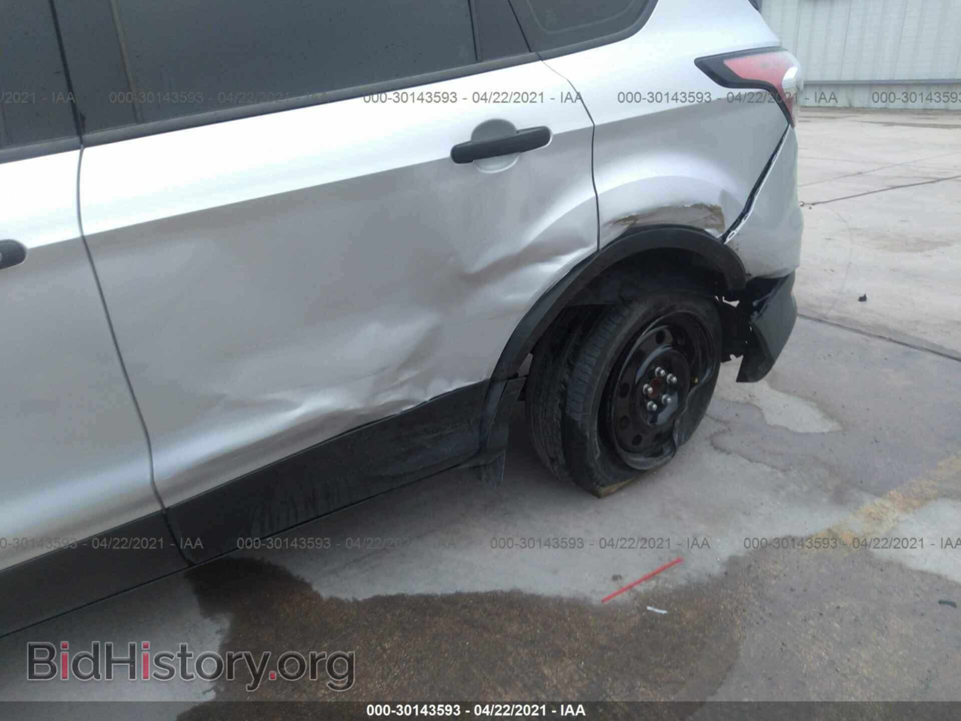 2017 FORD ESCAPE - VIN: 1FMCU0F7XHUE15588 - Photo 6