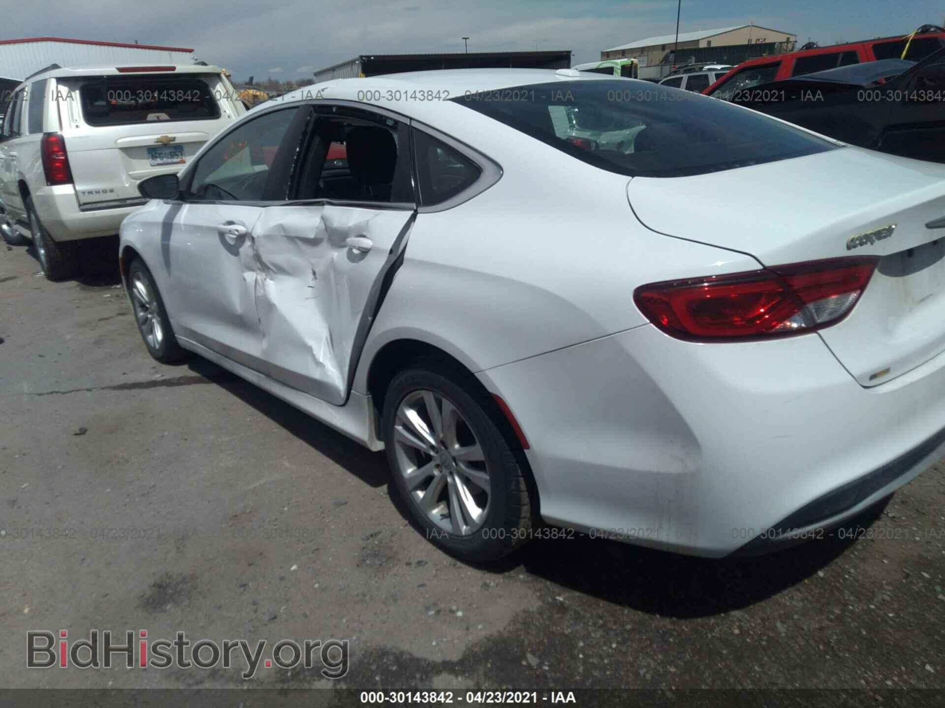 2015 CHRYSLER 200 - VIN: 1C3CCCAB0FN624709 - Photo 3