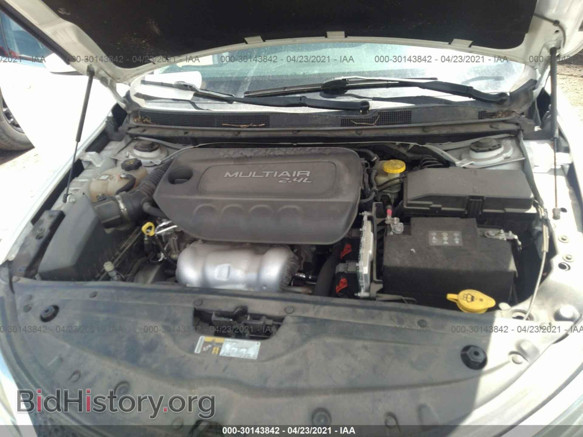 2015 CHRYSLER 200 - VIN: 1C3CCCAB0FN624709 - Photo 10