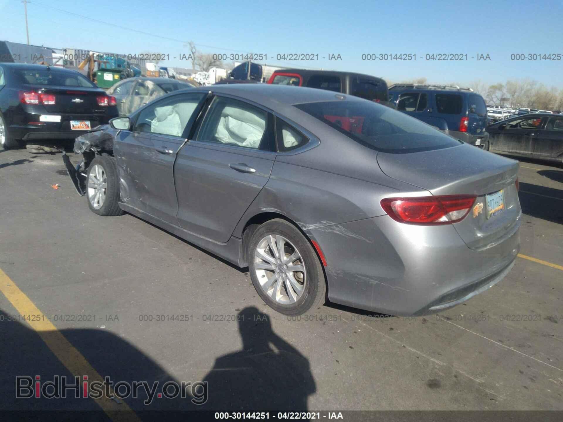 2015 CHRYSLER 200 - VIN: 1C3CCCAB9FN701867 - Фото 3