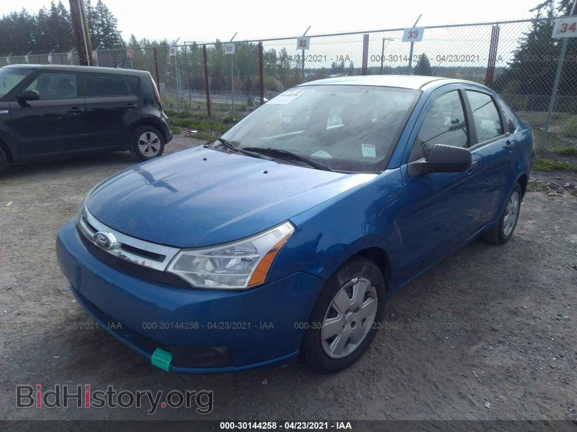 2011 FORD FOCUS - VIN: 1FAHP3ENXBW127025 - Фото 2