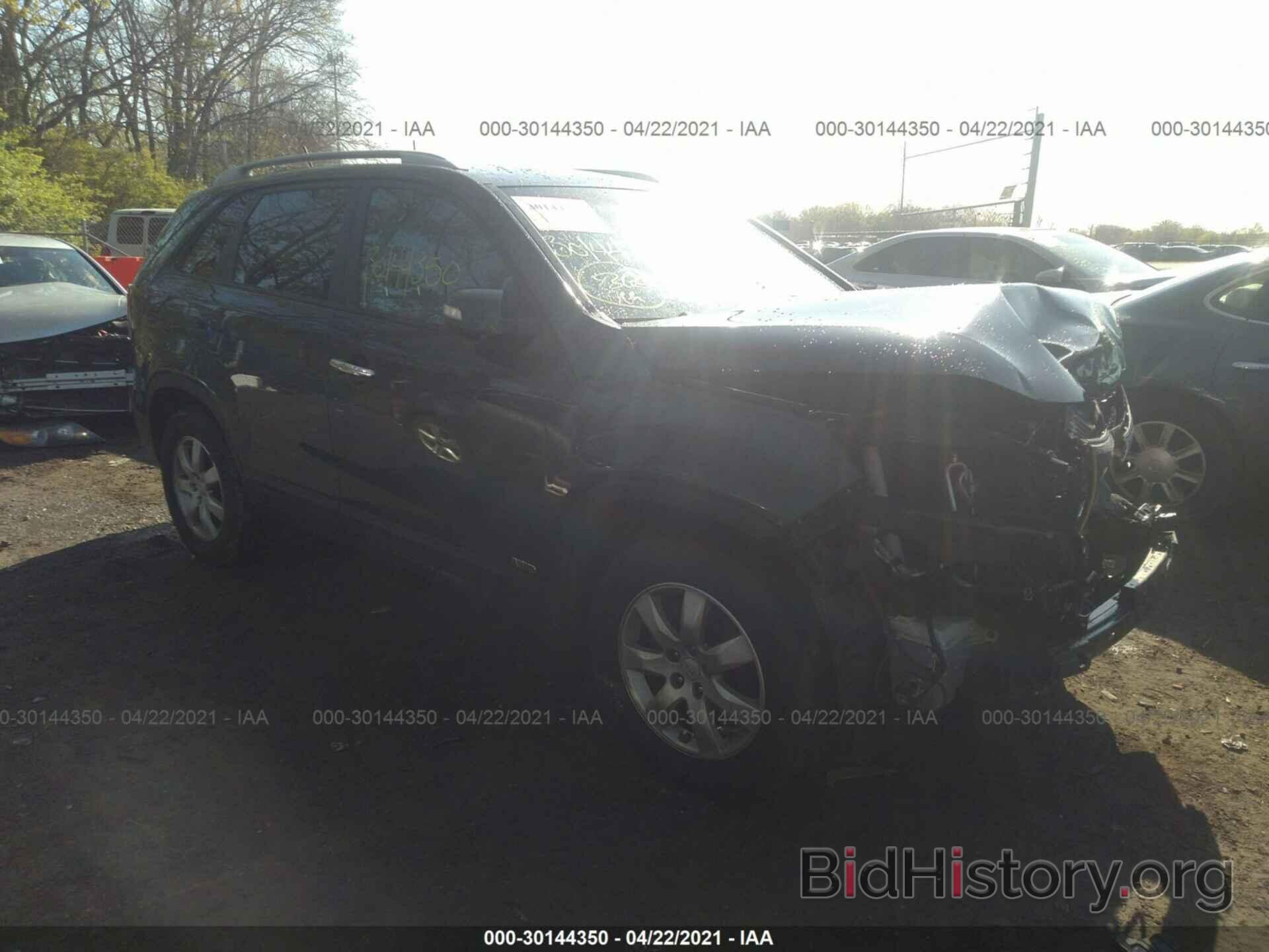 Photo 5XYKTDA23BG126146 - KIA SORENTO 2011