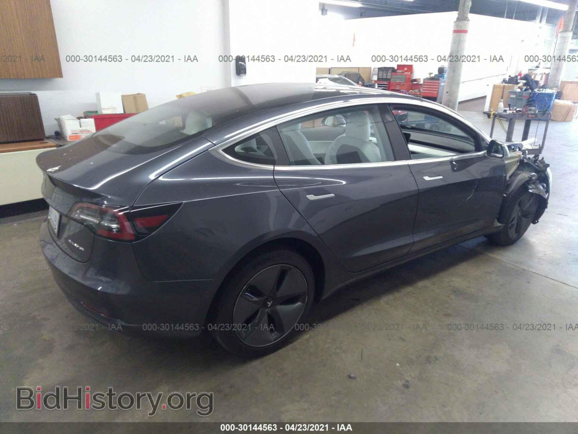 2018 TESLA MODEL 3 - VIN: 5YJ3E1EB9JF113057 - Photo 4