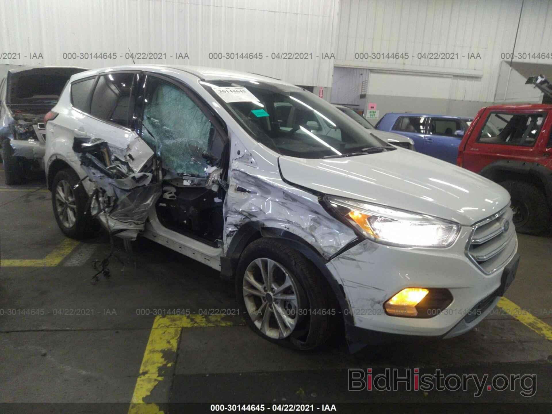 Photo 1FMCU9GD2KUB63450 - FORD ESCAPE 2019