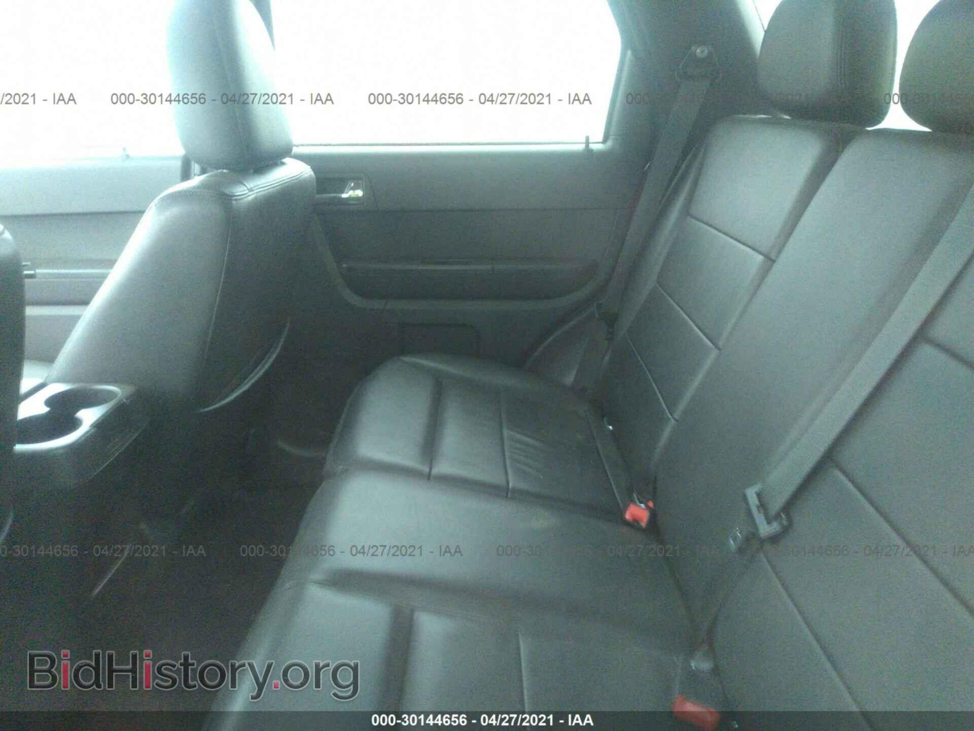 2011 FORD ESCAPE - VIN: 1FMCU9EG6BKB20643 - Фото 8