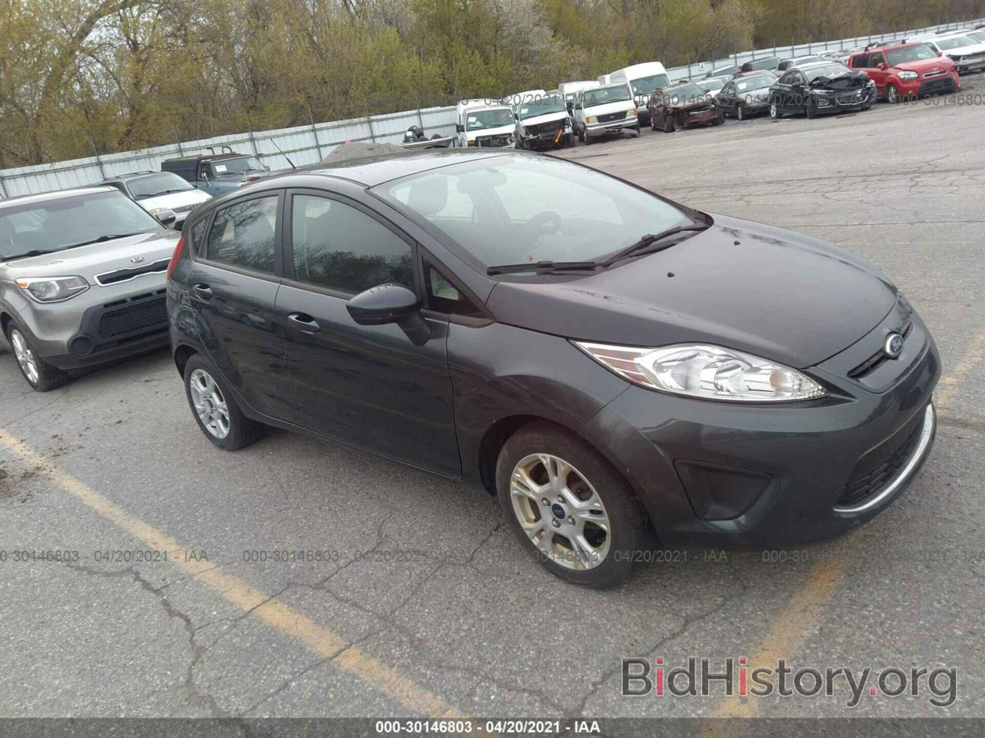 Photo 3FADP4EJ6BM137584 - FORD FIESTA 2011