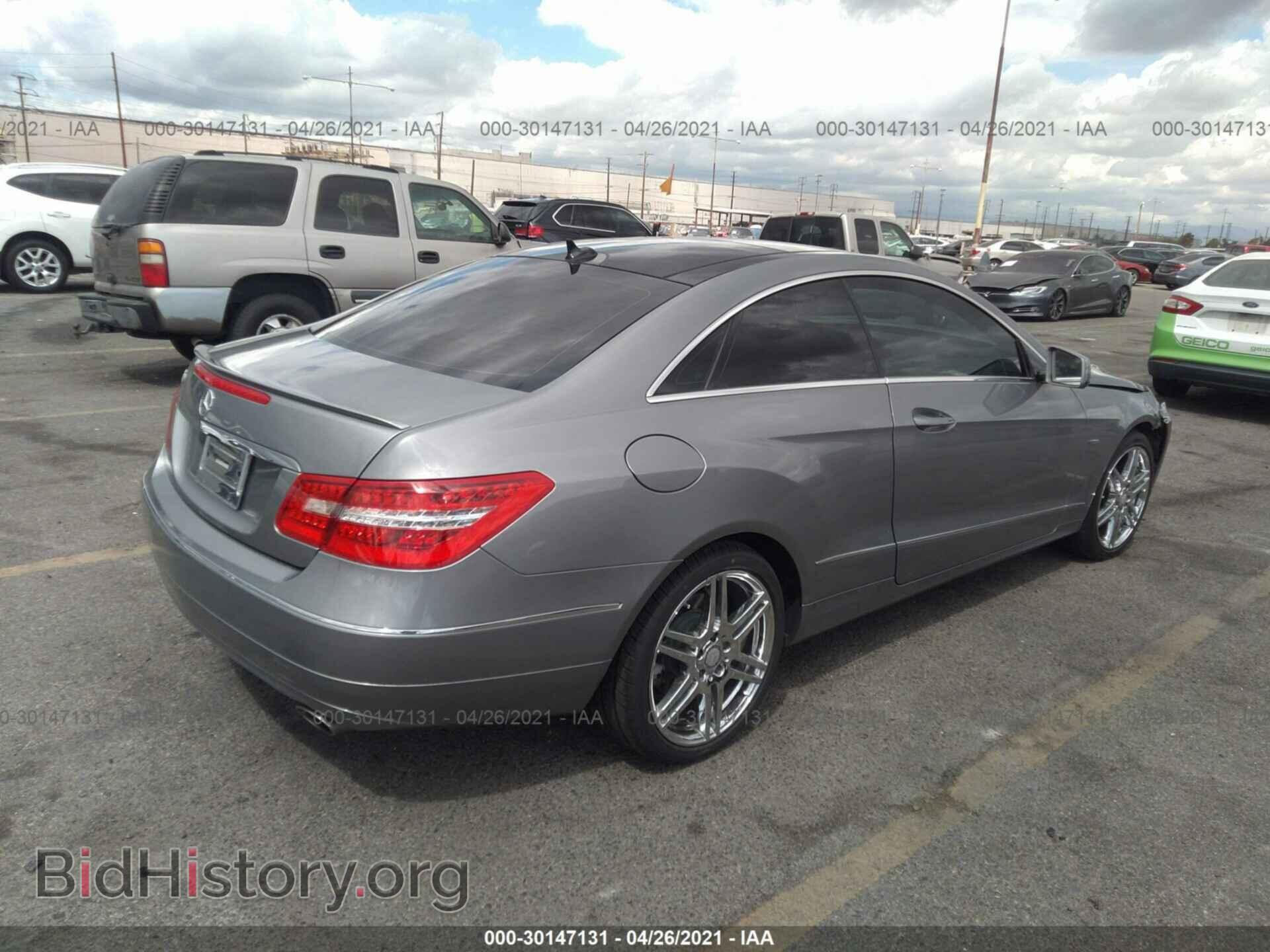 2012 MERCEDES-BENZ E-CLASS - VIN: WDDKJ5KB7CF135551 - Photo 4