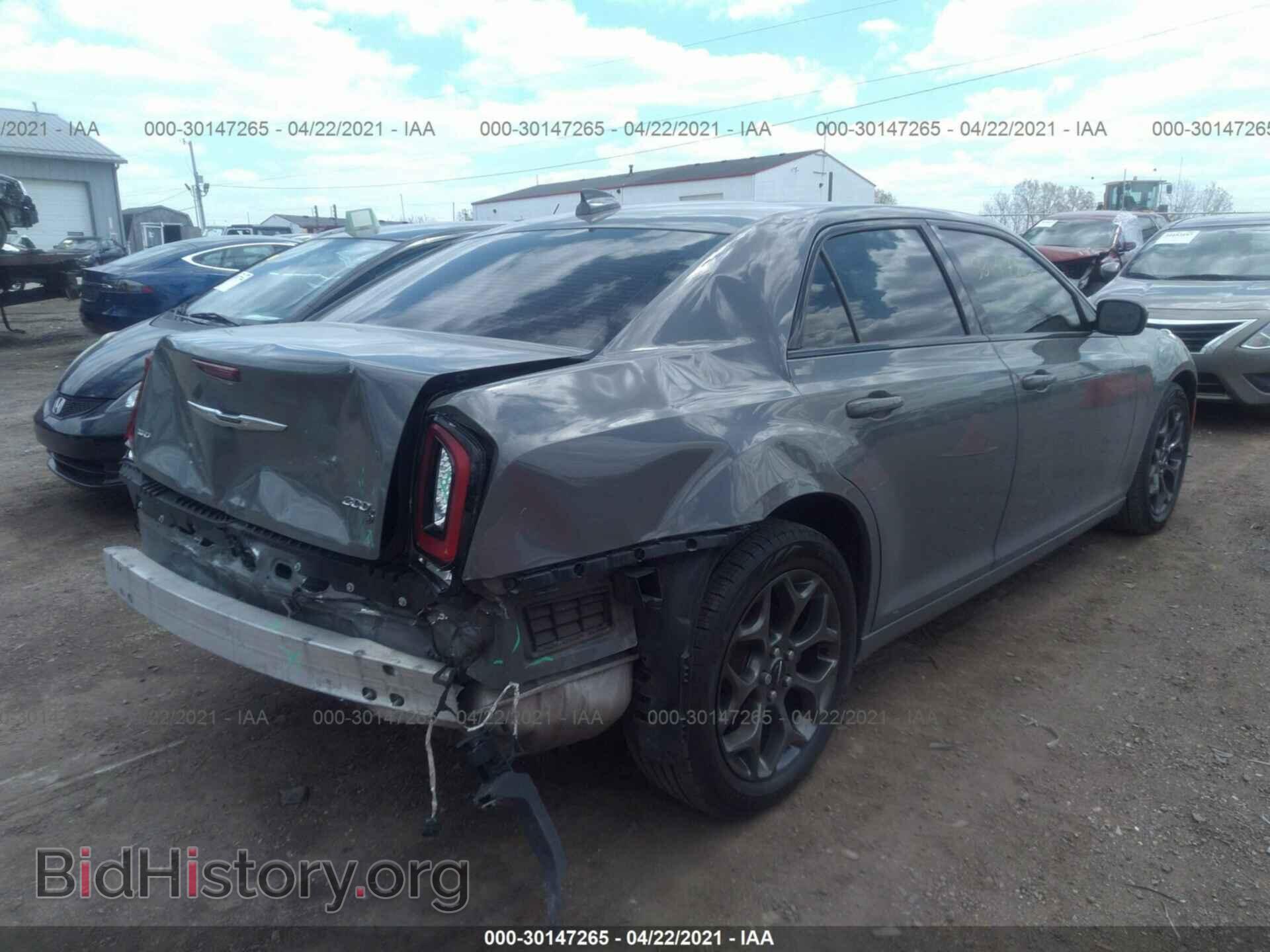 2017 CHRYSLER 300 - VIN: 2C3CCAGG2HH648321 - Photo 4