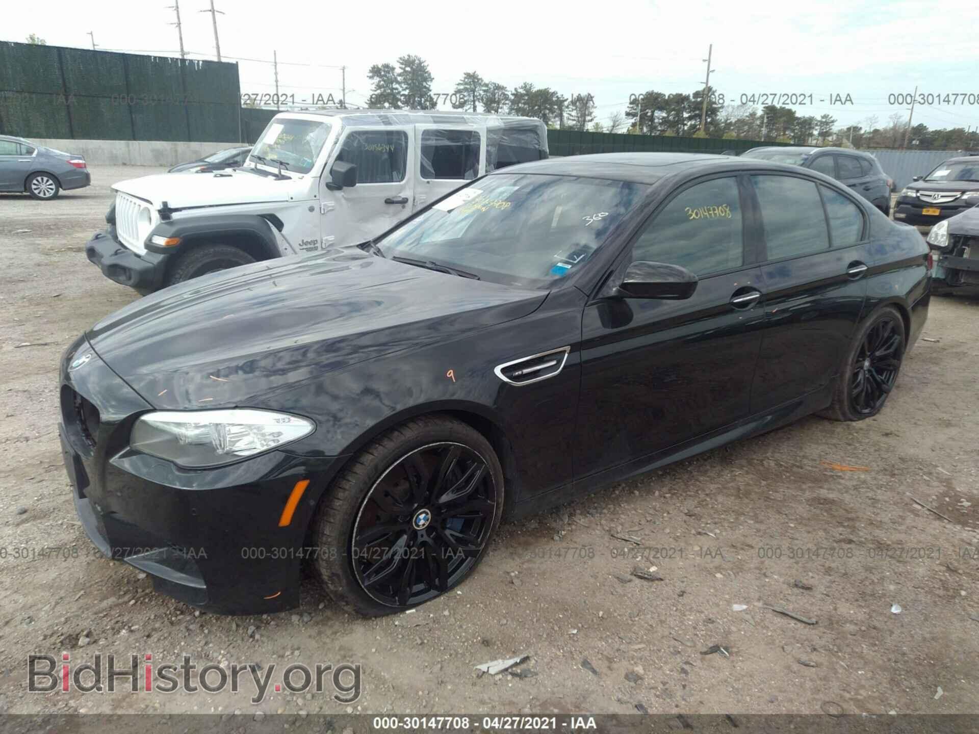 2013 BMW M5 - VIN: WBSFV9C54DD096861 - Фото 2