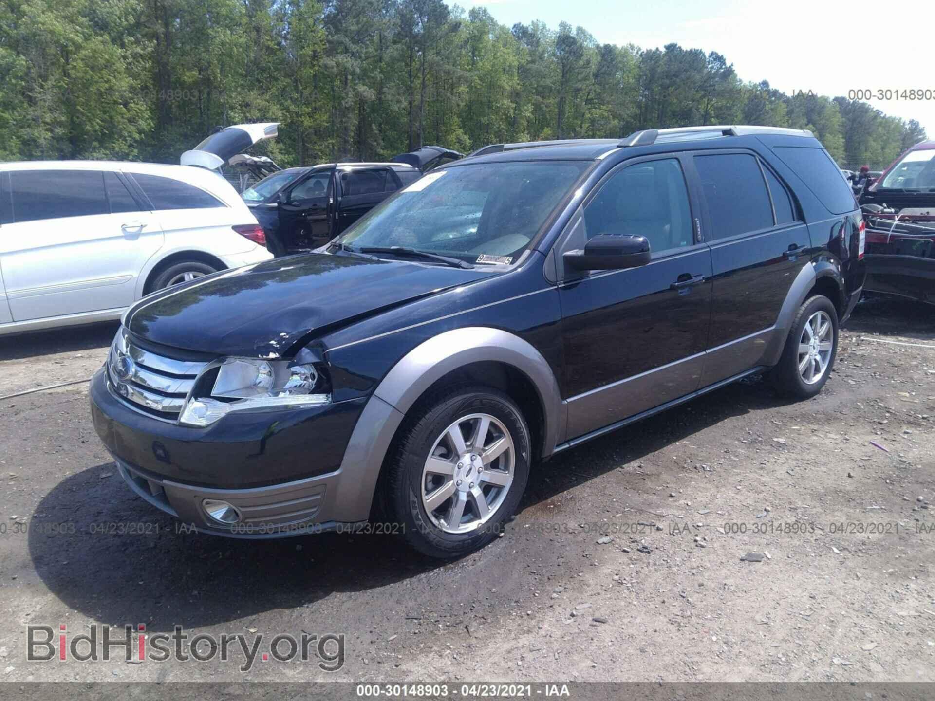 2008 FORD TAURUS X - VIN: 1FMDK02W98GA42145 - Фото 2