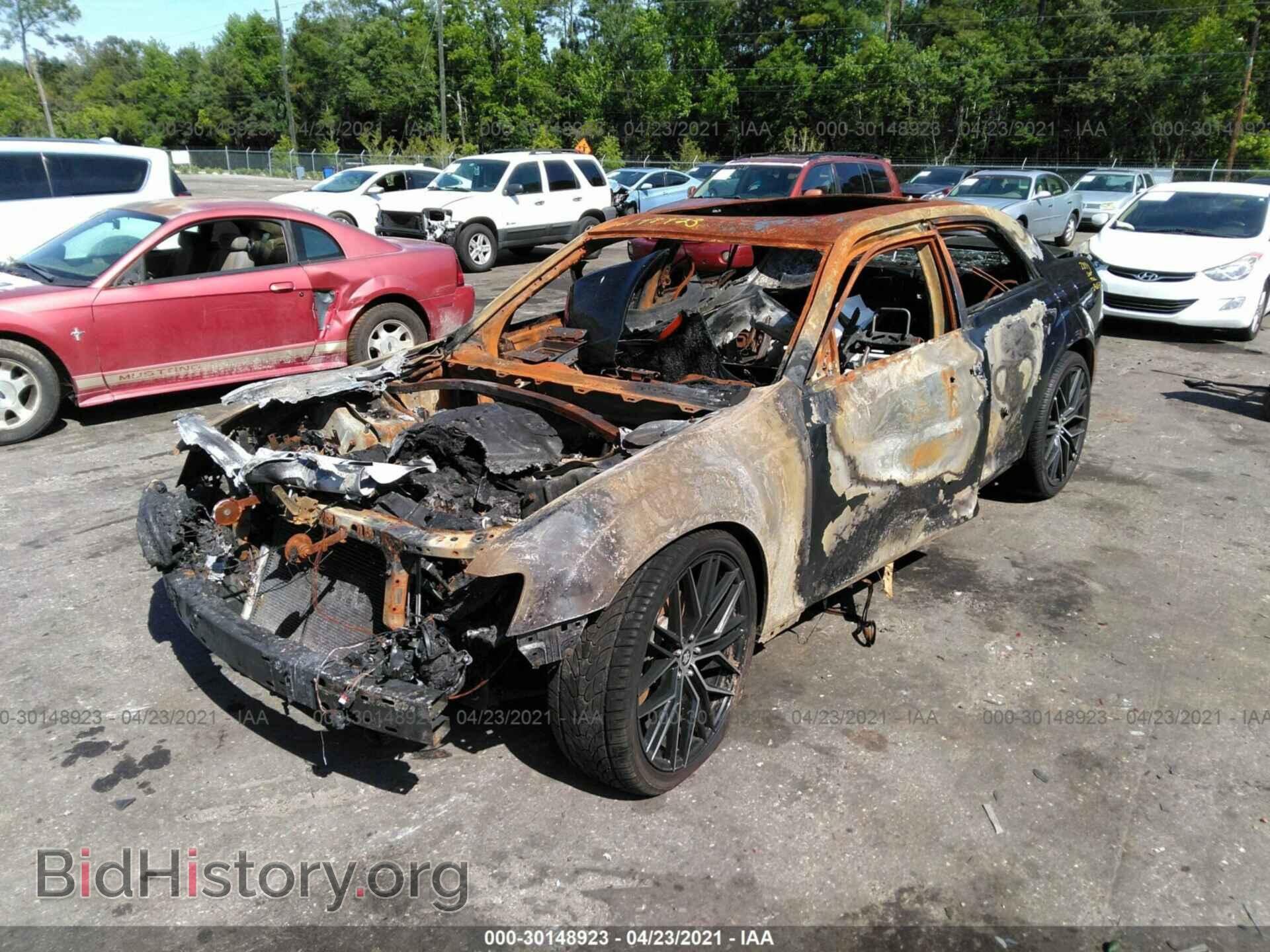 2015 CHRYSLER 300 - VIN: 2C3CCAGG3FH787368 - Фото 2