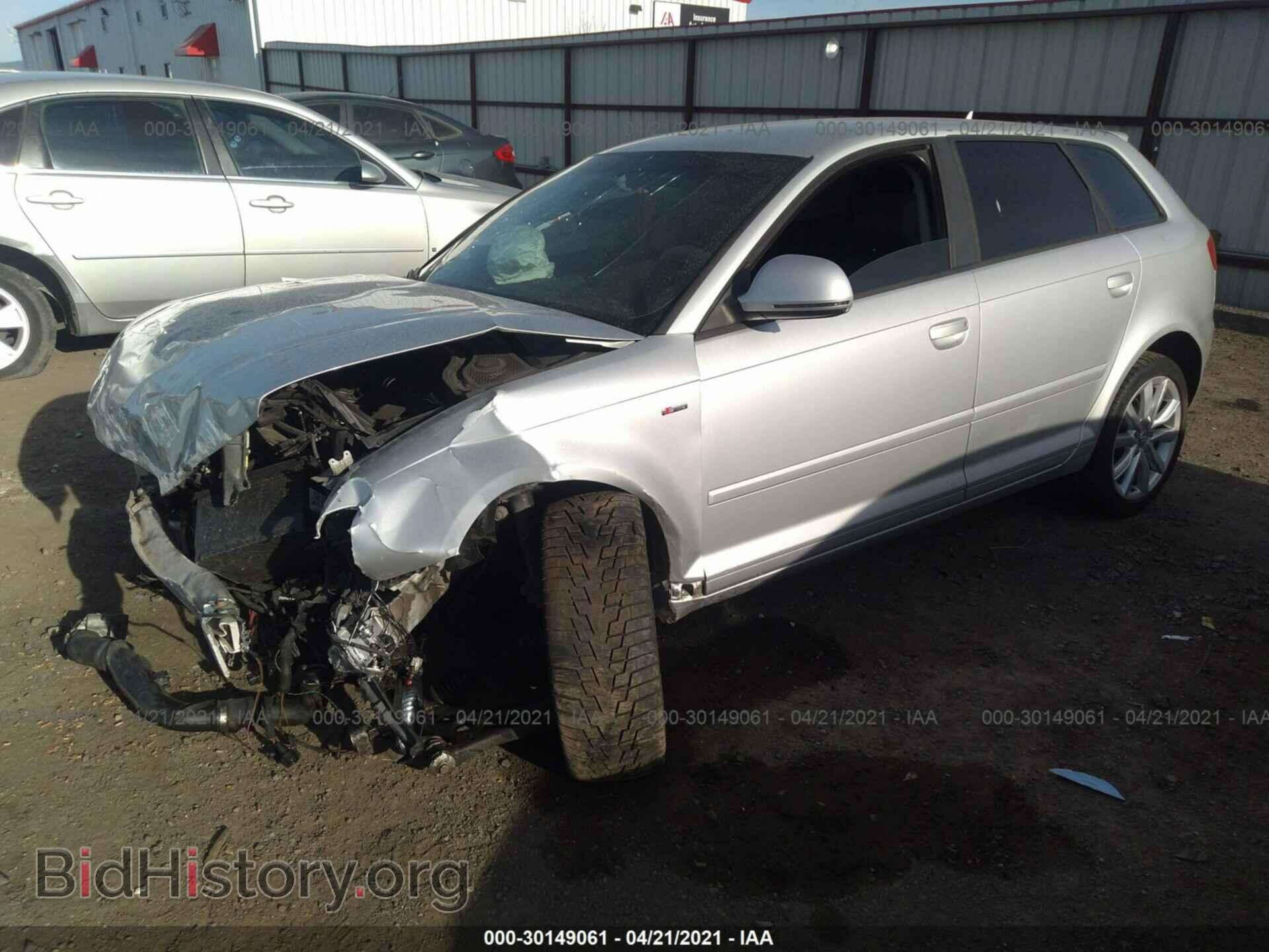 2010 AUDI A3 - VIN: WAUBFAFMXAA081024 - Фото 2