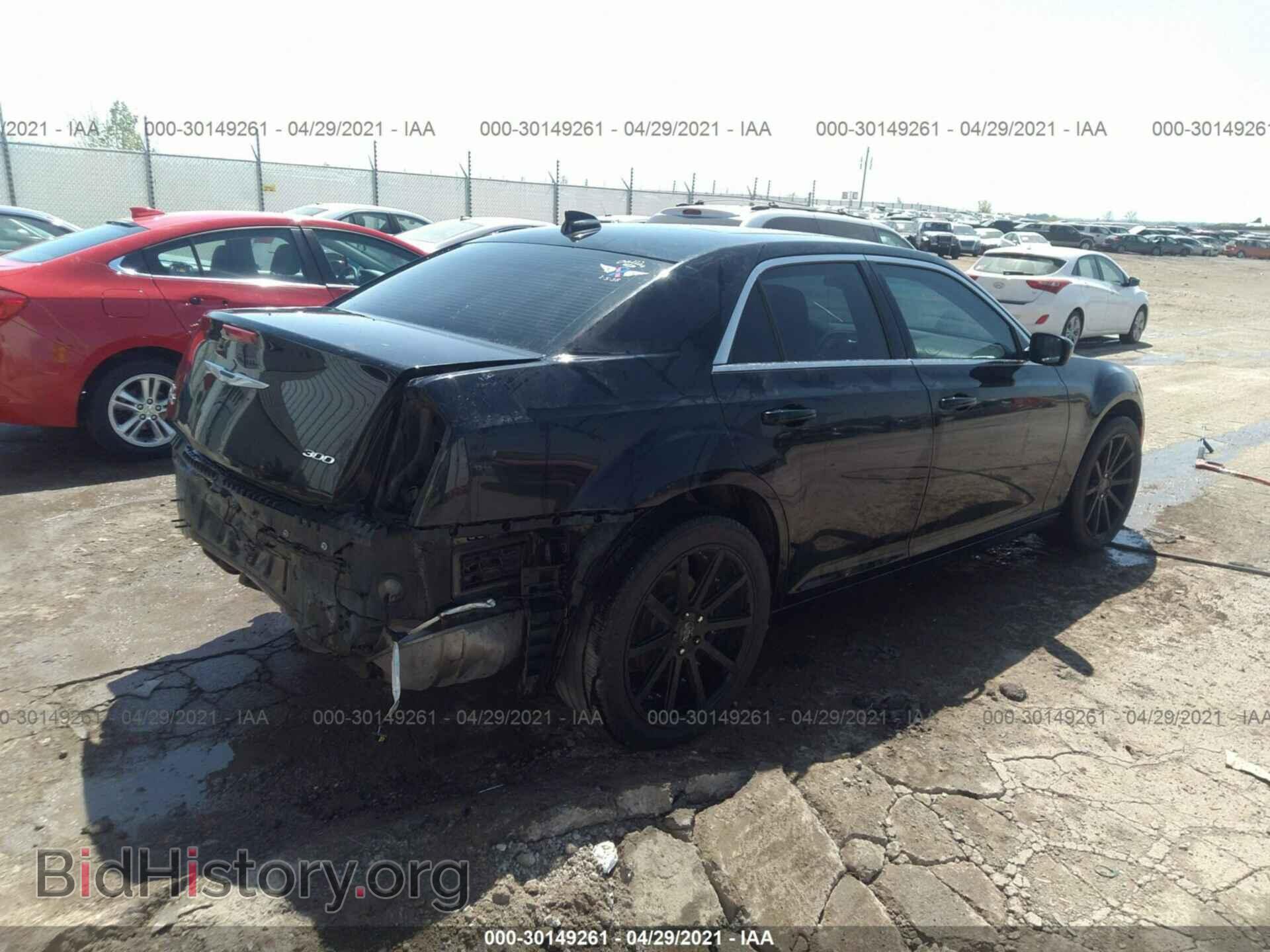 2015 CHRYSLER 300 - VIN: 2C3CCARG2FH818560 - Фото 4