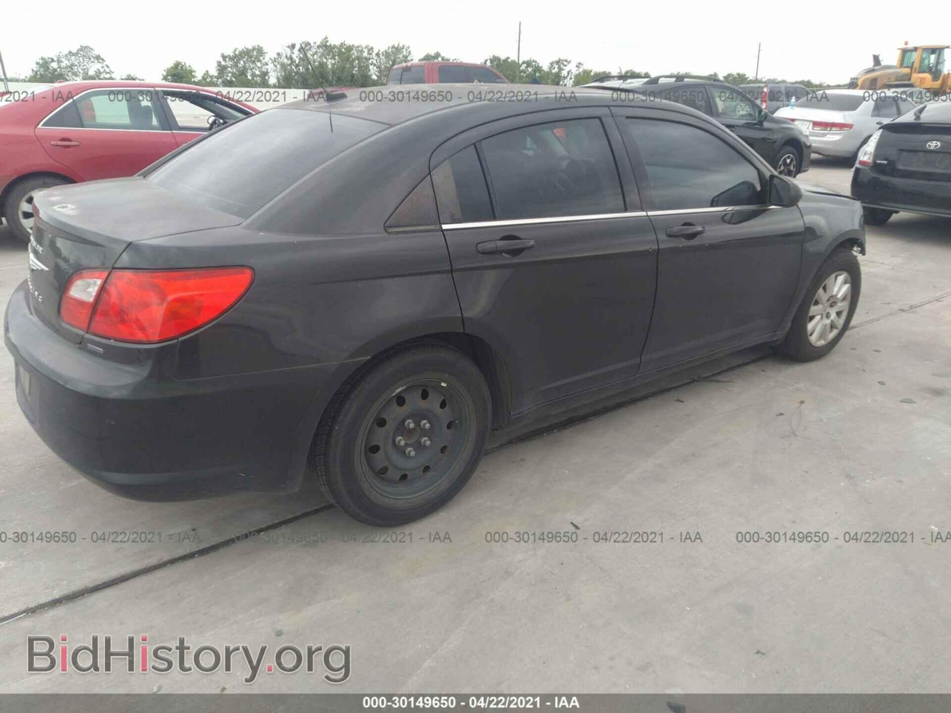2010 CHRYSLER SEBRING - VIN: 1C3CC4FB9AN116889 - Фото 4