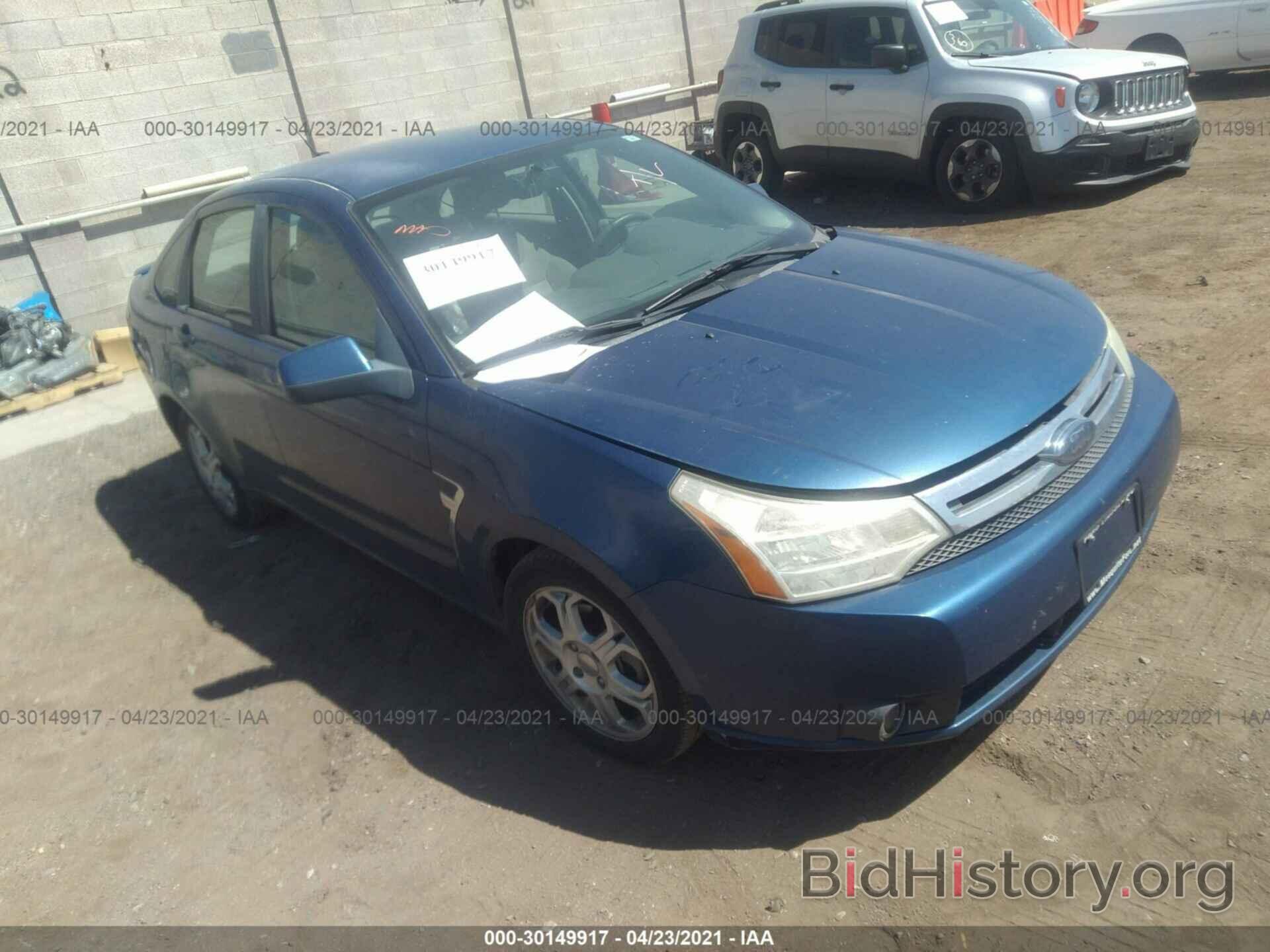 Photo 1FAHP35N18W144160 - FORD FOCUS 2008