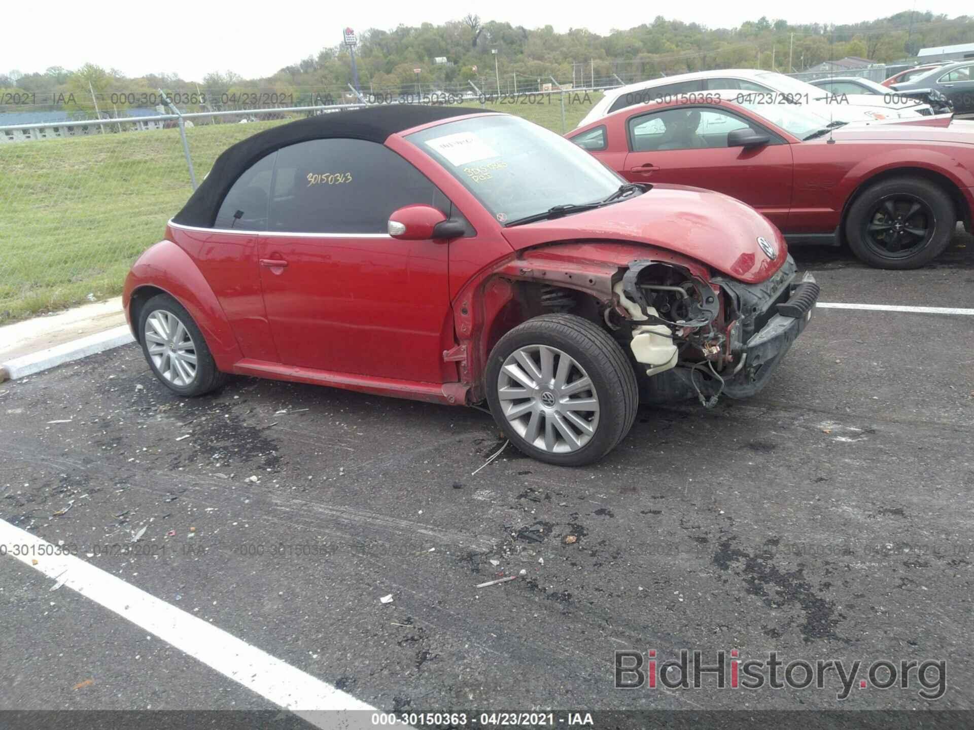 Photo 3VWRF31YX8M415554 - VOLKSWAGEN NEW BEETLE CONVERTIBLE 2008