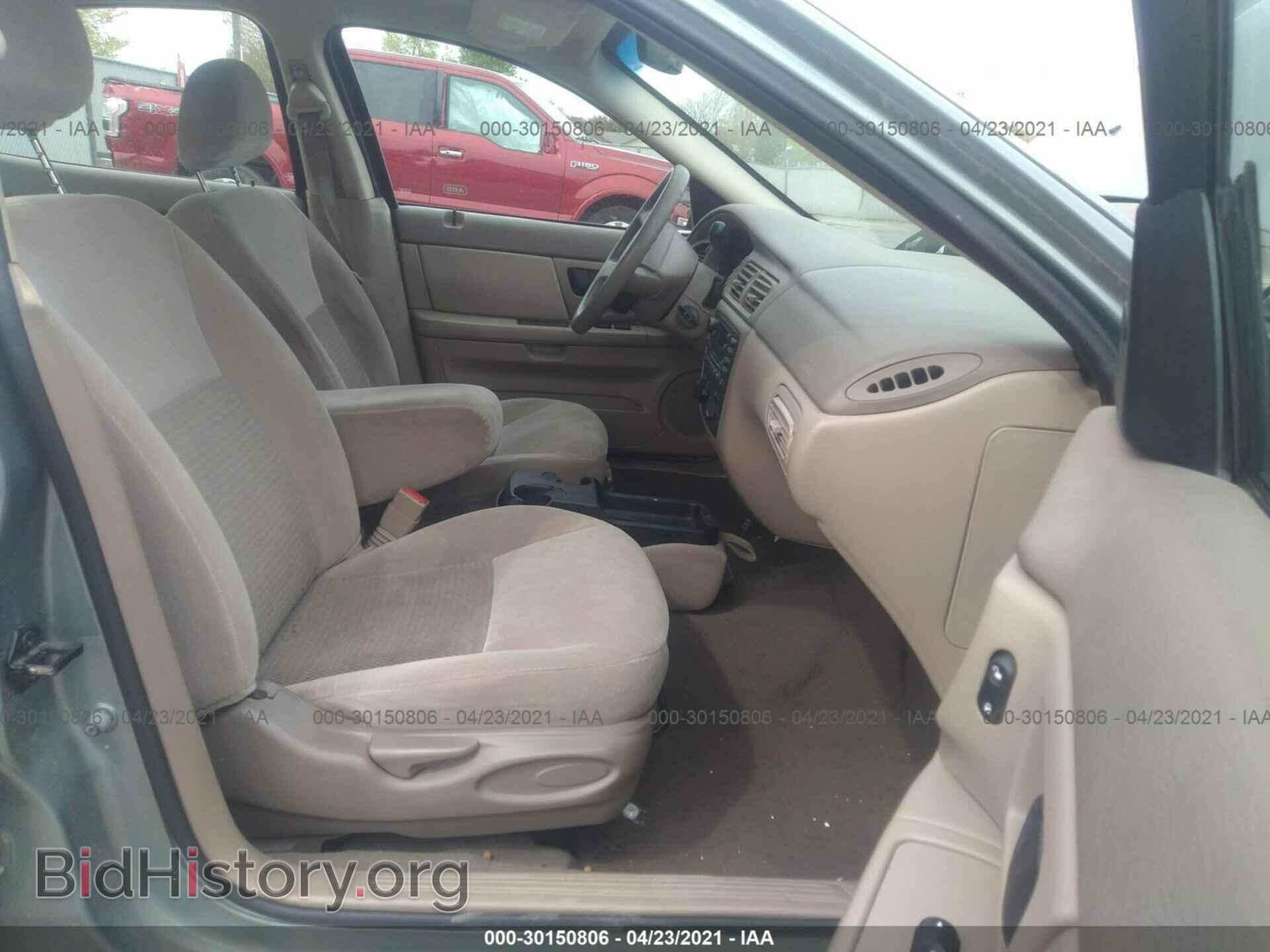 2006 FORD TAURUS - VIN: 1FAFP53U56A219711 - Фото 5