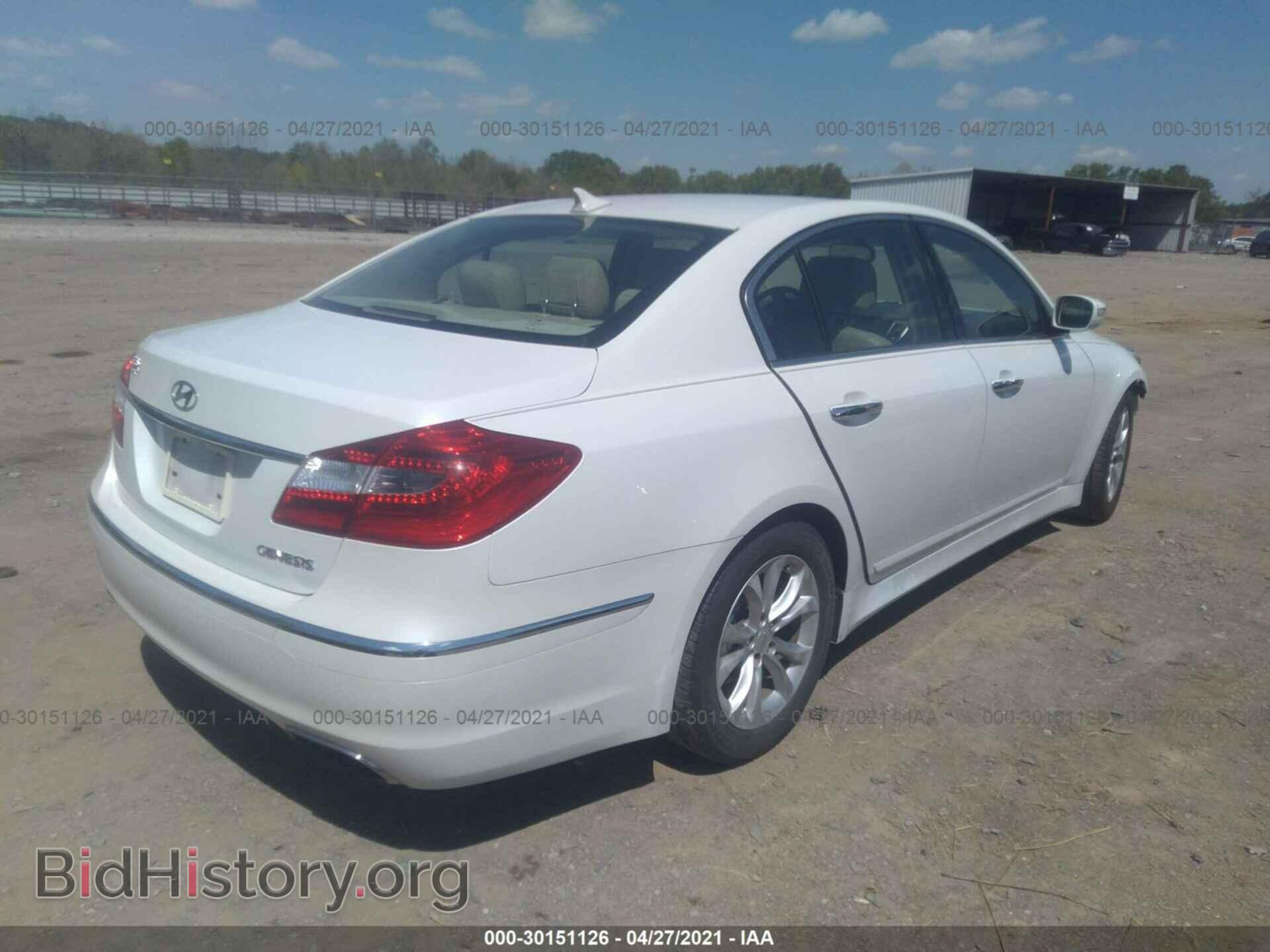 2013 HYUNDAI GENESIS - VIN: KMHGC4DD3DU212265 - Фото 4