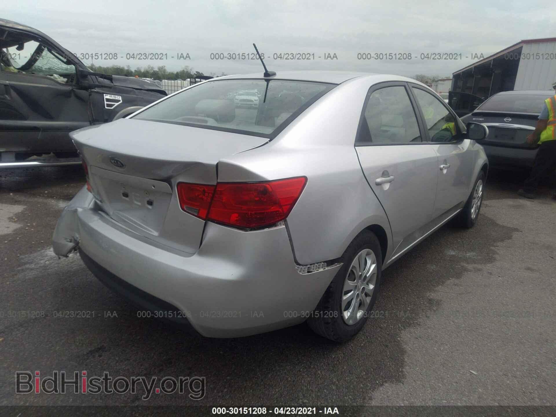 2011 KIA FORTE - VIN: KNAFT4A29B5378409 - Фото 4