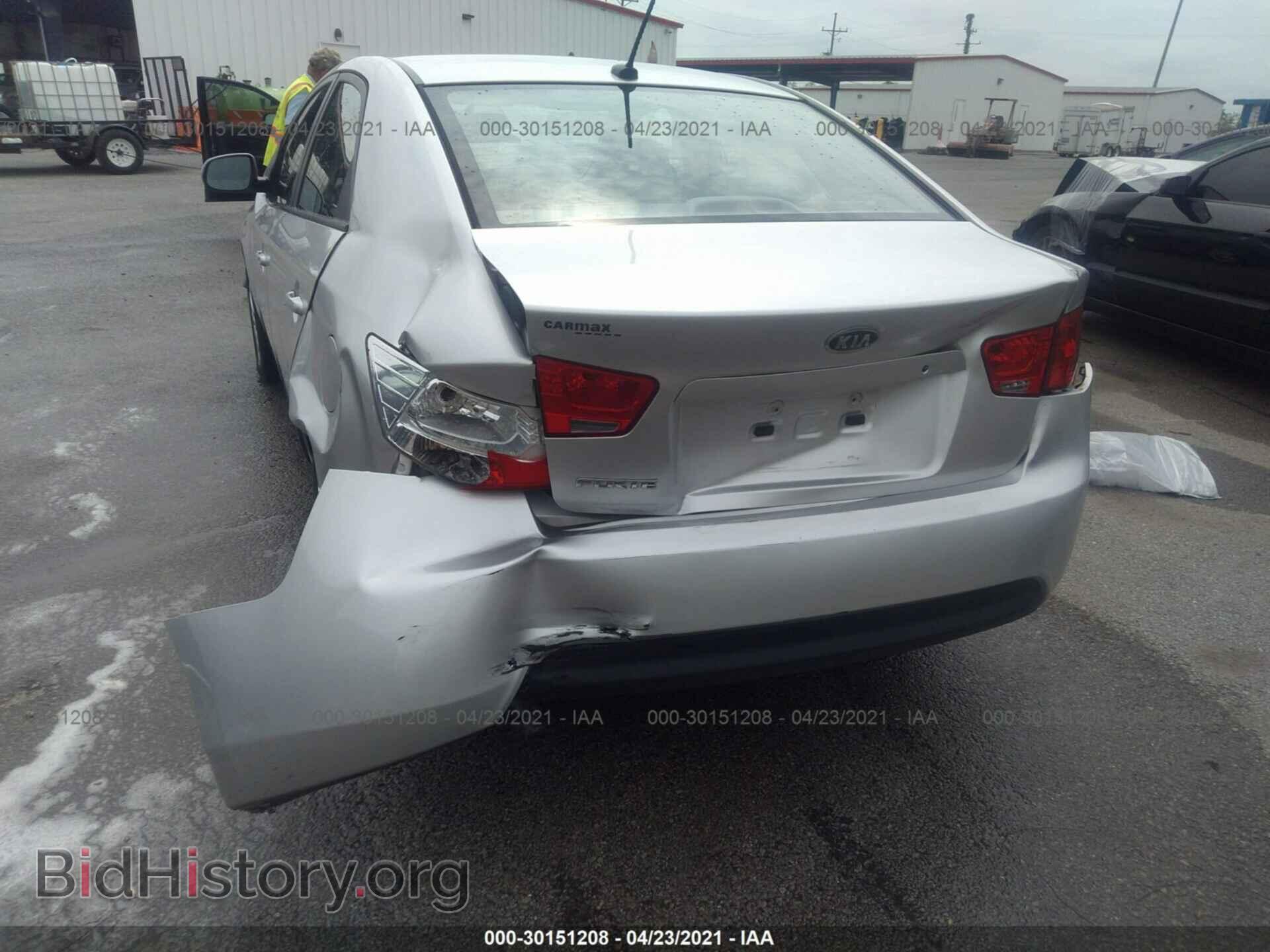 2011 KIA FORTE - VIN: KNAFT4A29B5378409 - Фото 6