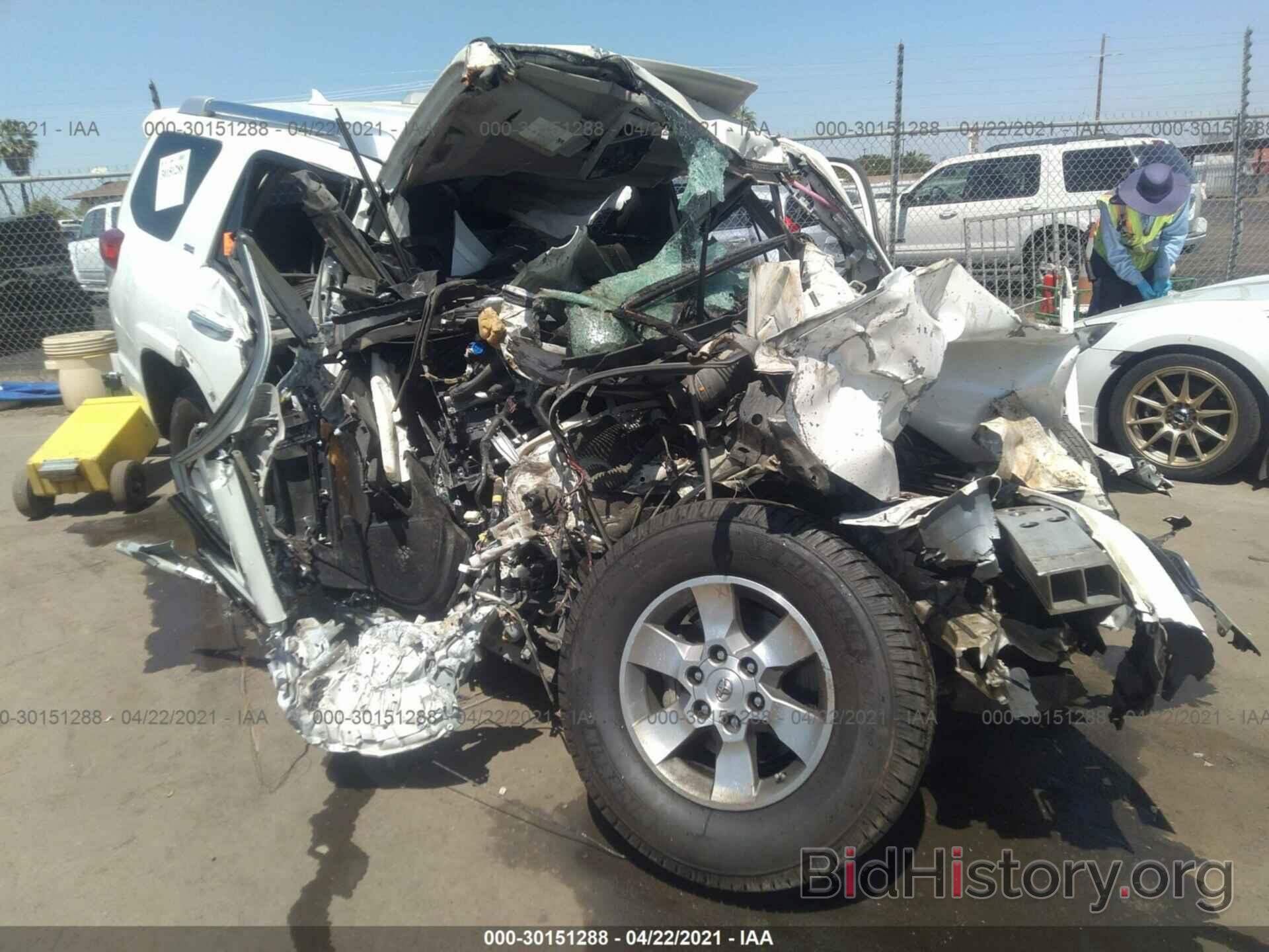 Photo JTEBU5JR6B5035280 - TOYOTA 4RUNNER 2011