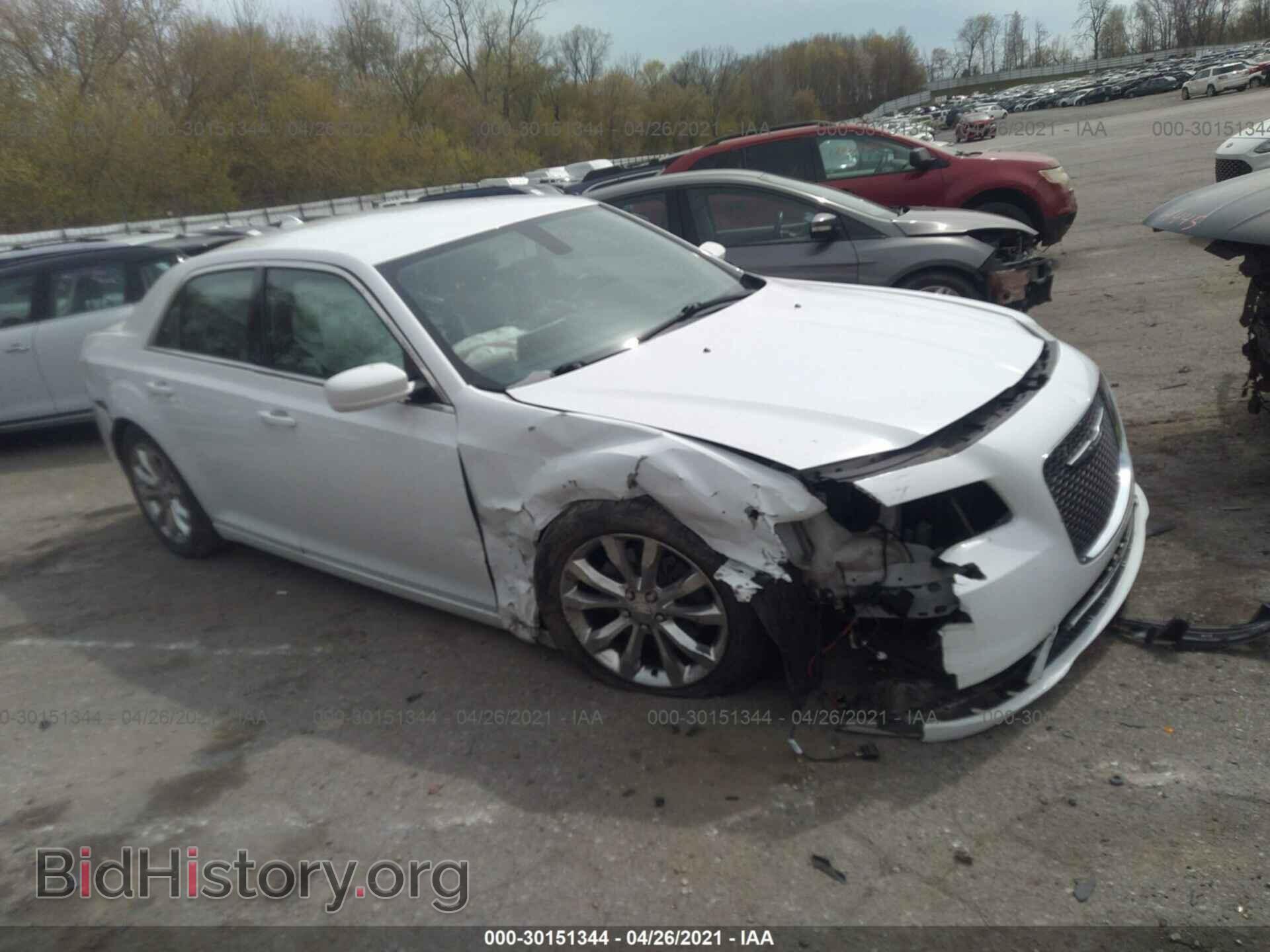Photo 2C3CCARG5FH756992 - CHRYSLER 300 2015