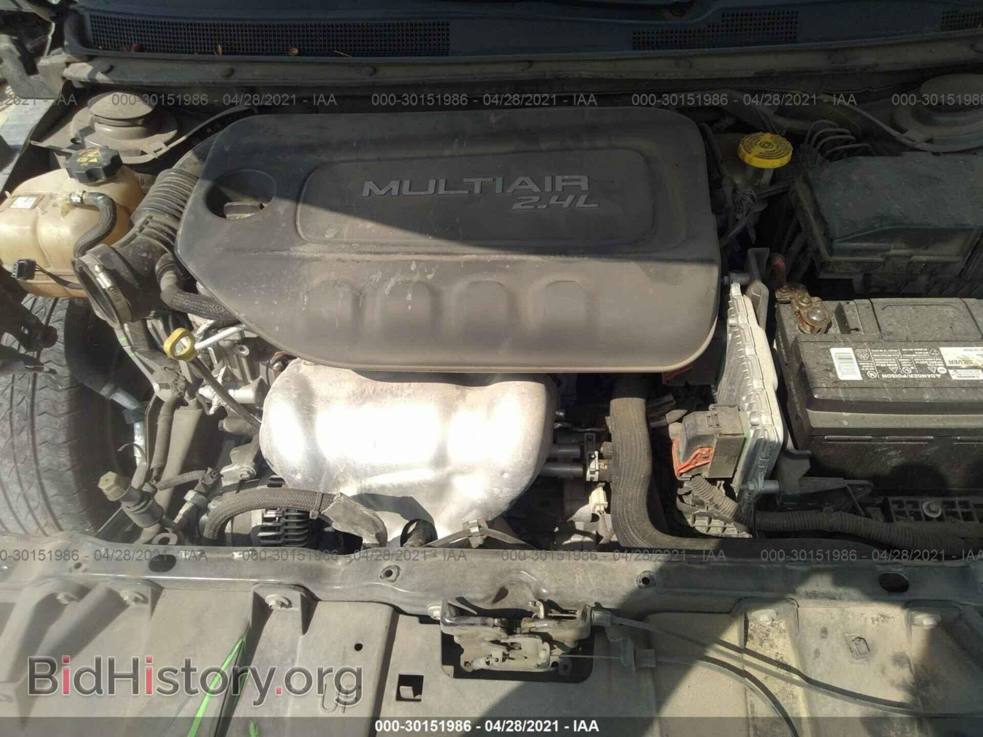 2016 CHRYSLER 200 - VIN: 1C3CCCAB7GN137329 - Фото 10