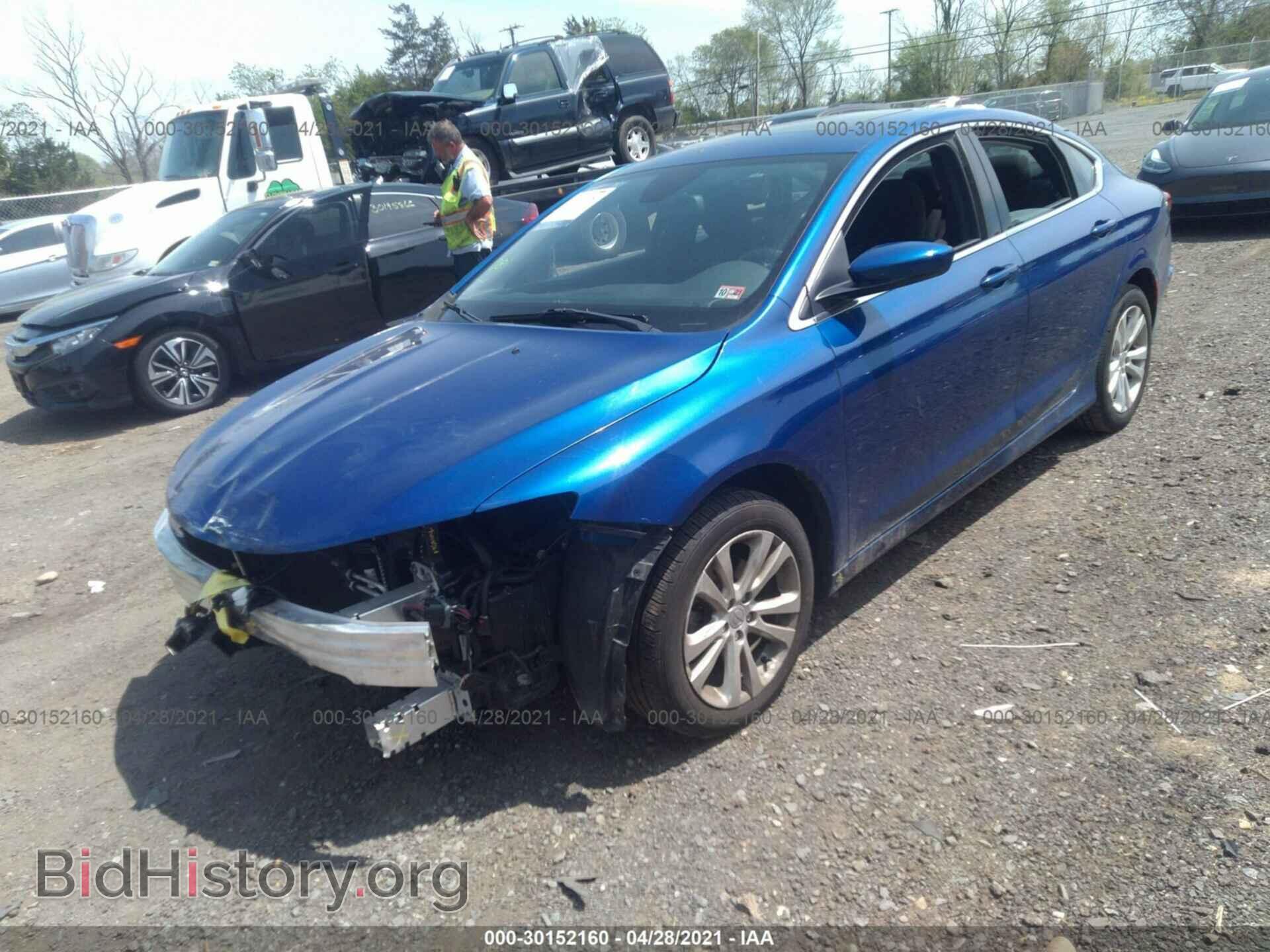 2016 CHRYSLER 200 - VIN: 1C3CCCAB8GN120250 - Фото 2