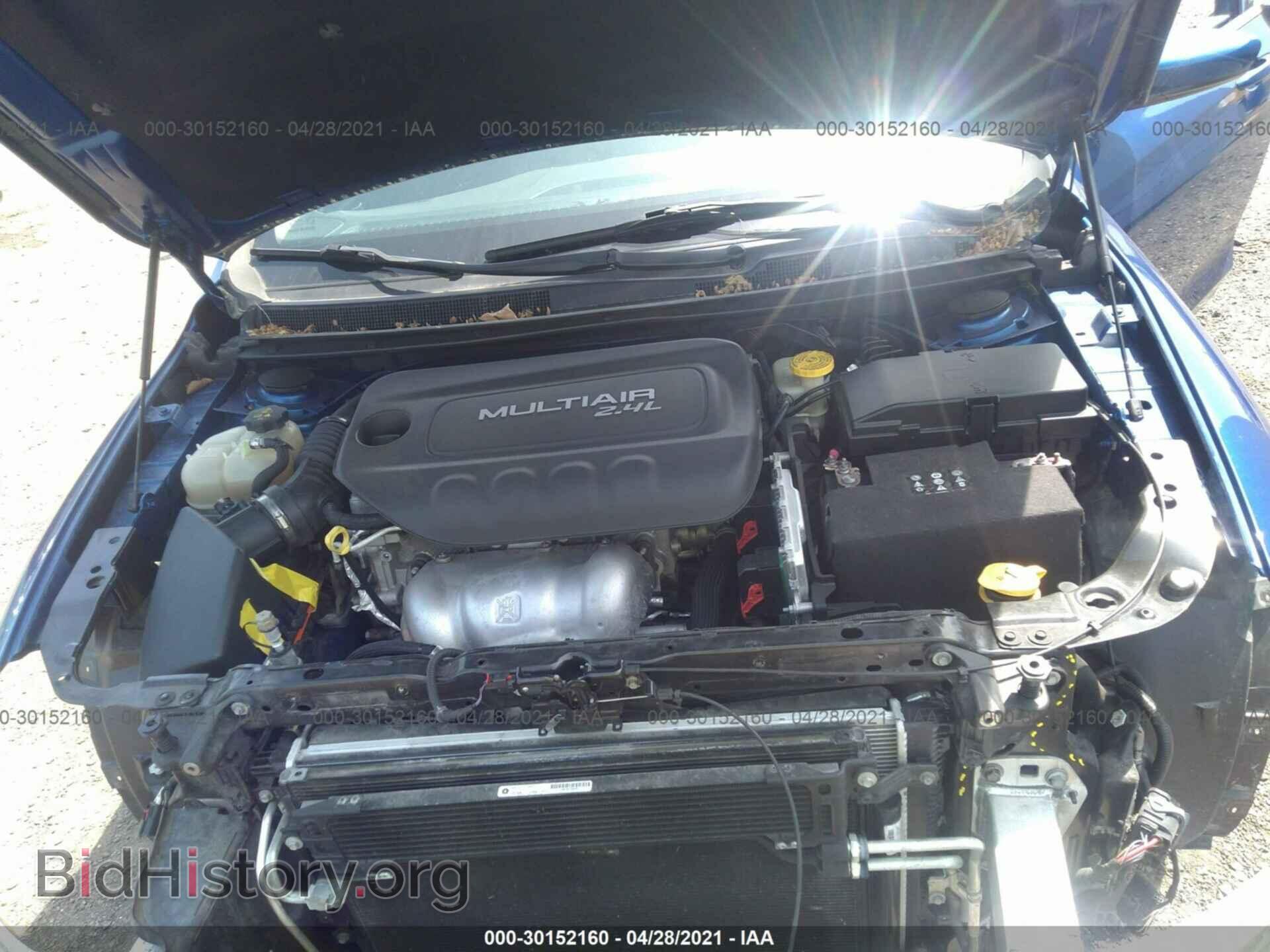2016 CHRYSLER 200 - VIN: 1C3CCCAB8GN120250 - Фото 10