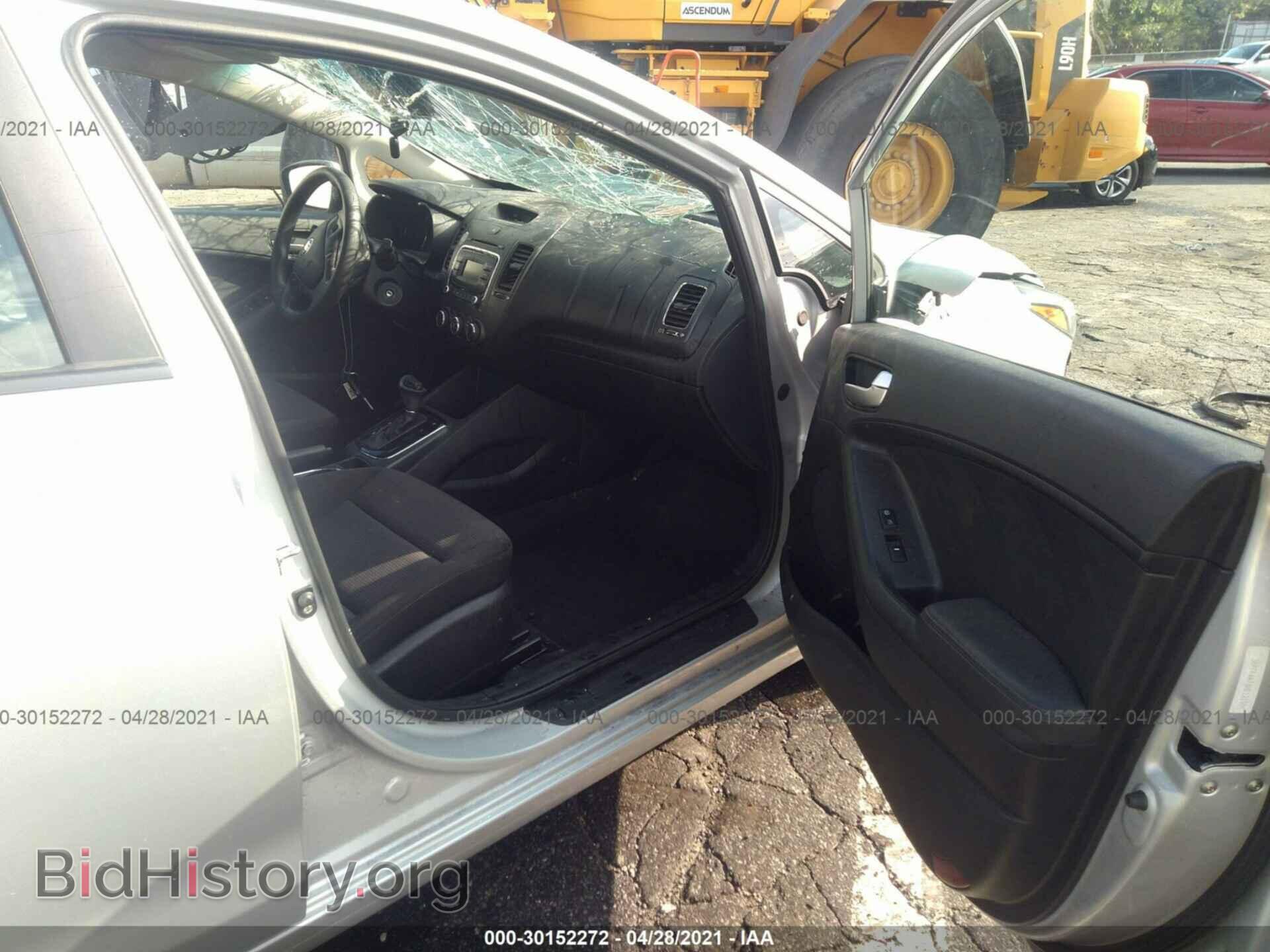 2017 KIA FORTE - VIN: 3KPFK4A71HE121985 - Фото 5
