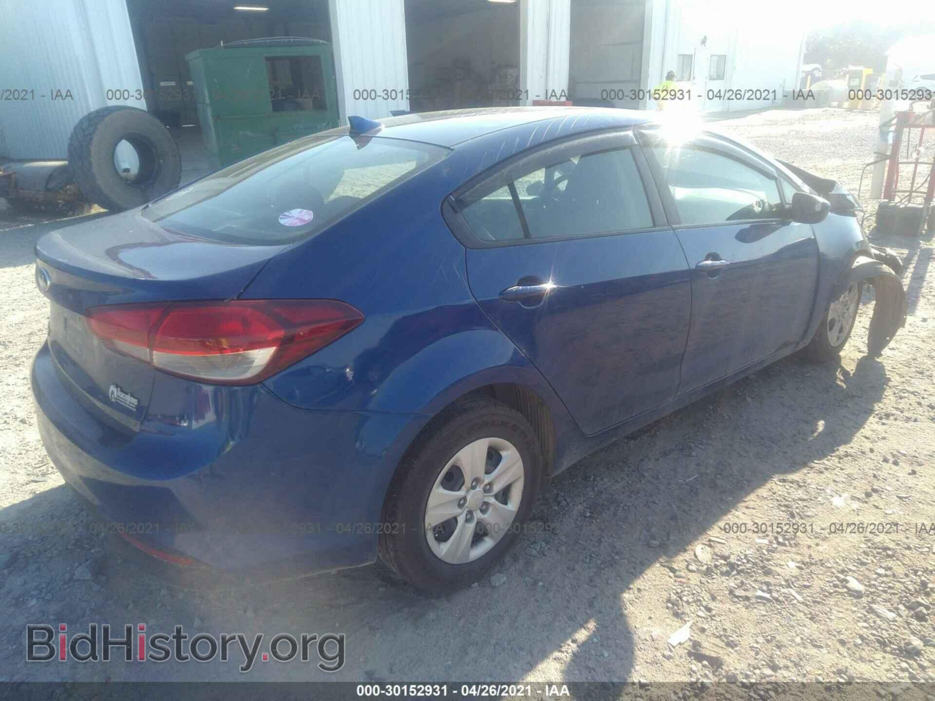 2017 KIA FORTE - VIN: 3KPFK4A71HE054479 - Фото 4