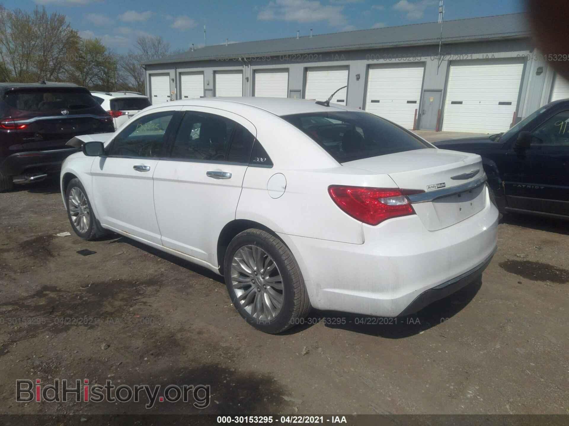 2012 CHRYSLER 200 - VIN: 1C3CCBCG3CN189585 - Фото 3