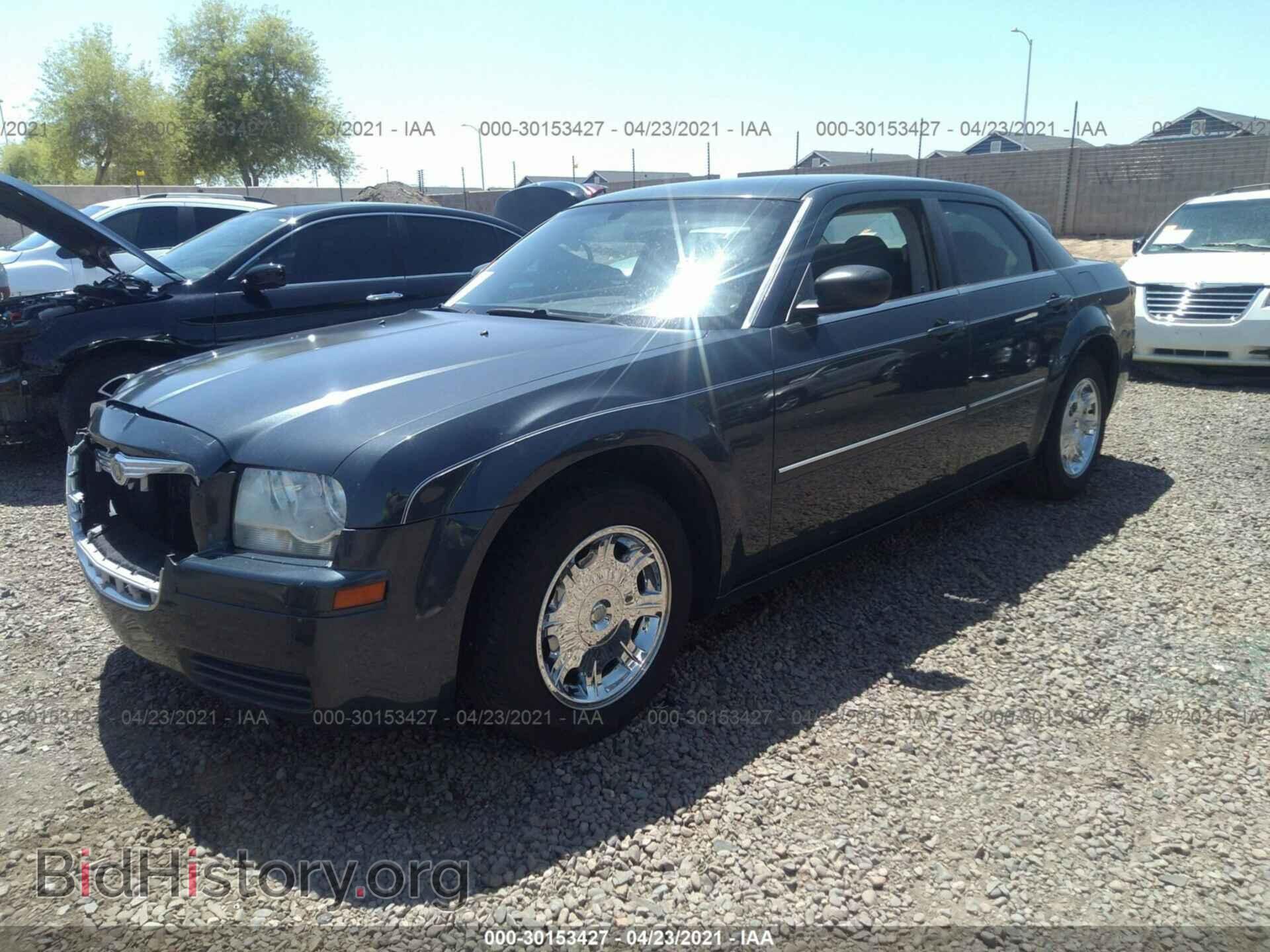 2007 CHRYSLER 300 - VIN: 2C3KA43R37H862887 - Фото 2